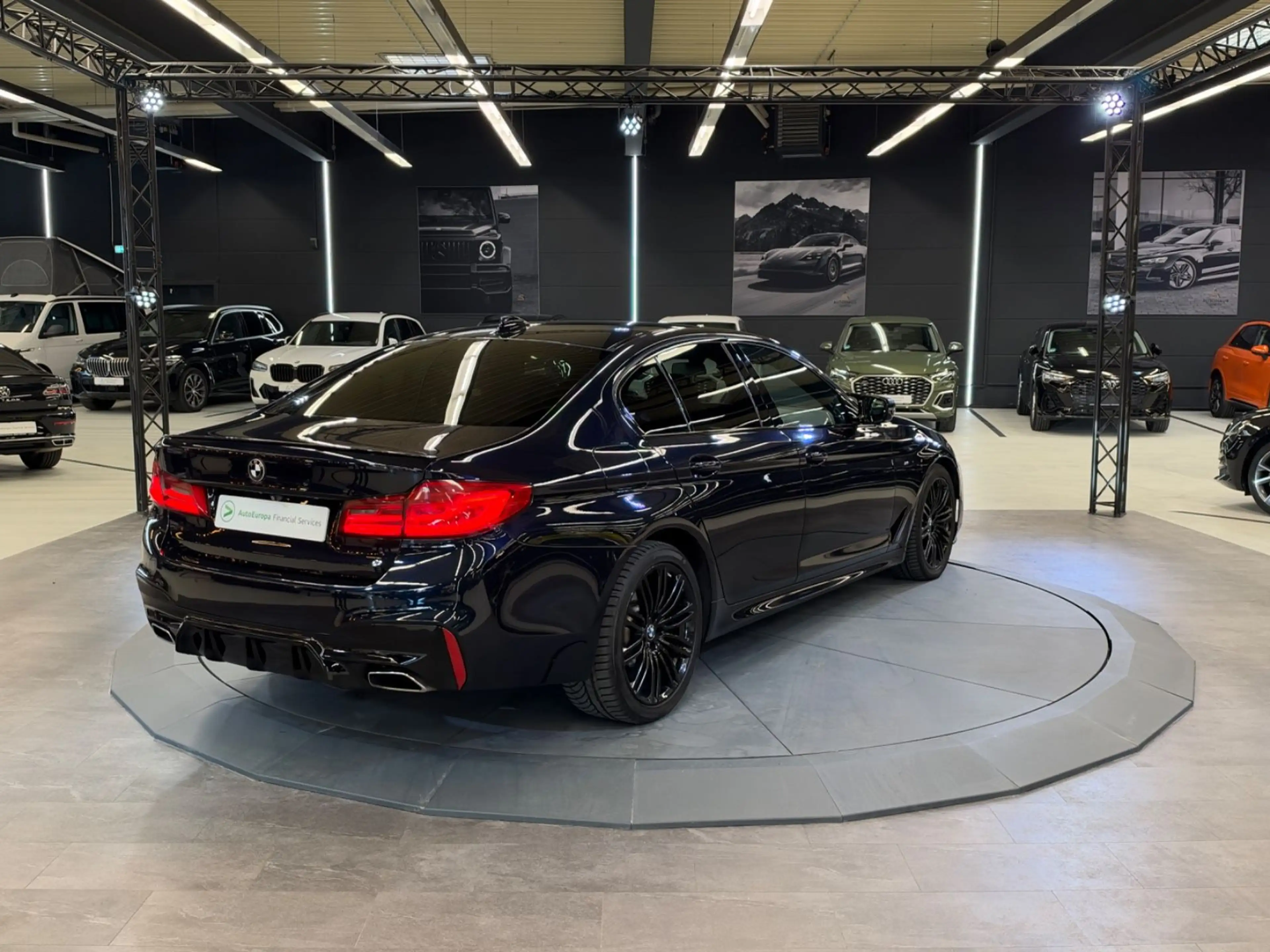 BMW 530 d M Sport Lim.*HEAD-UP*LED*19"ALU*ACC* — photo 13
