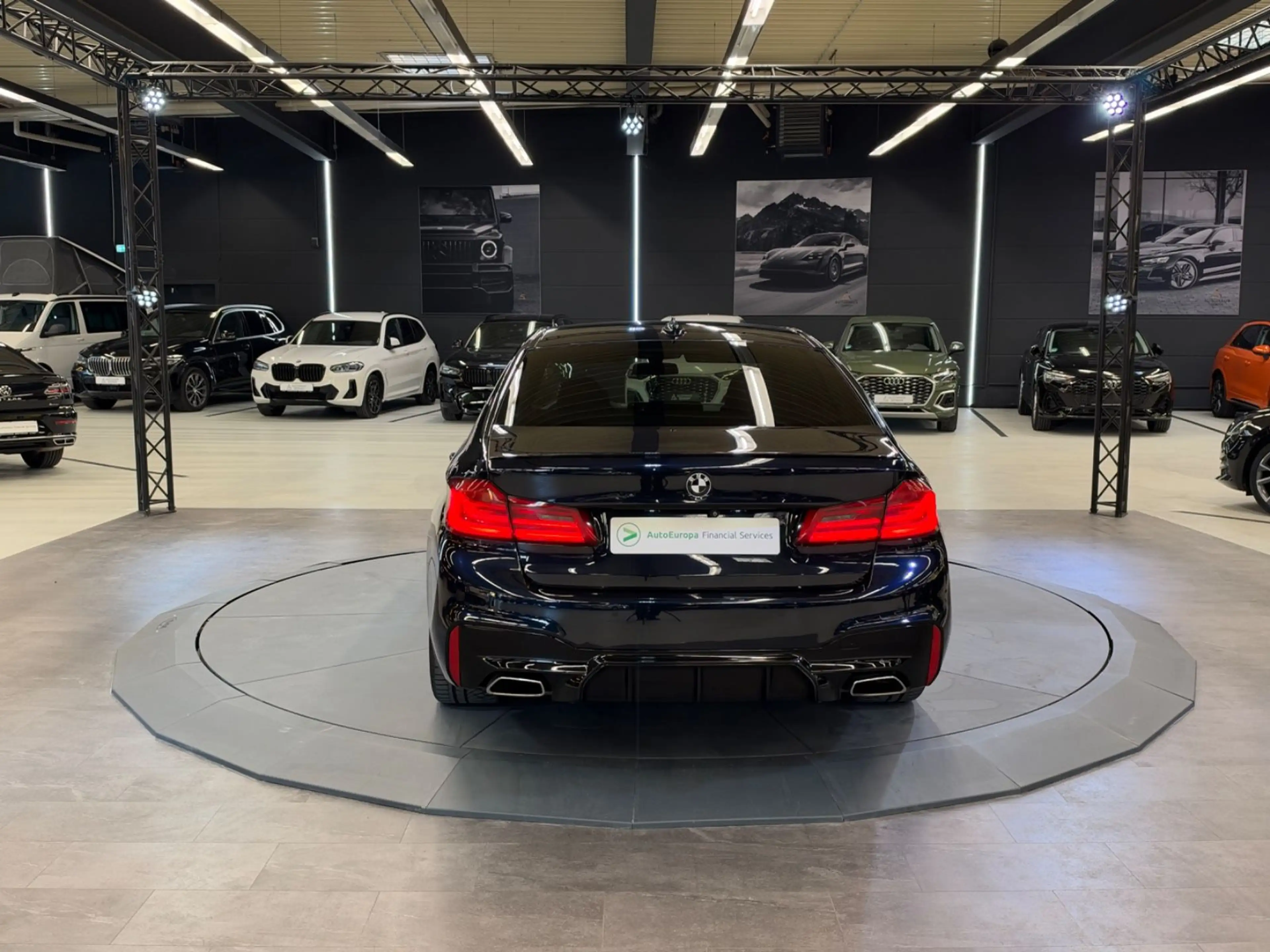 BMW 530 d M Sport Lim.*HEAD-UP*LED*19"ALU*ACC* — photo 10