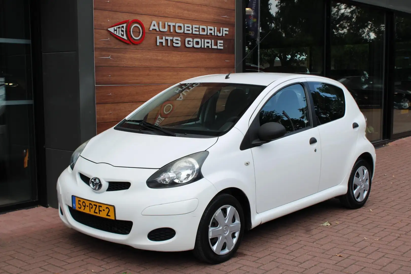 Toyota Aygo 1.0-12V Cool Blanc - 1