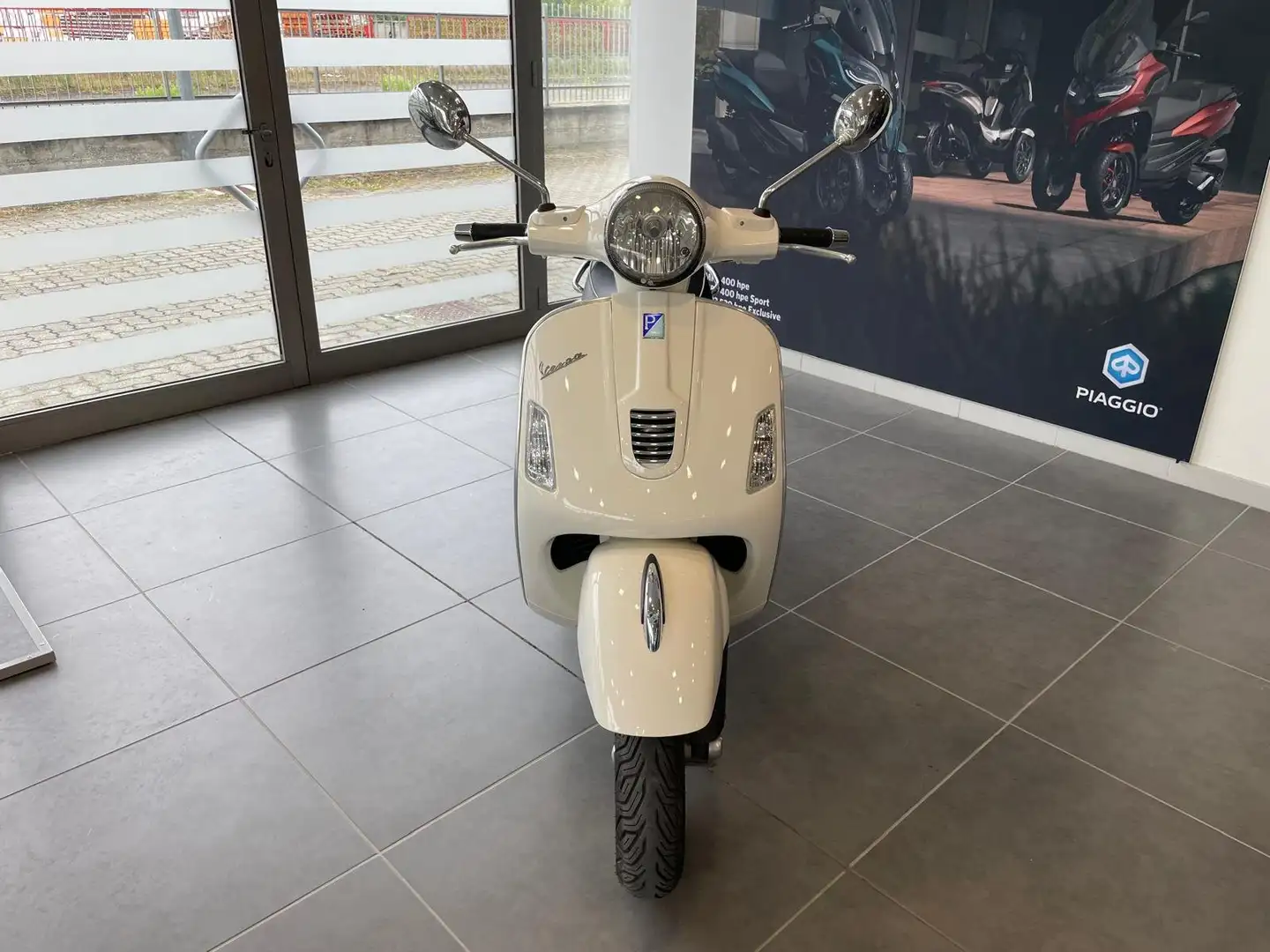 Vespa GTS Super 300 UNICO PROPRIETARIO, 12 MESI DI GARANZIA Weiß - 2