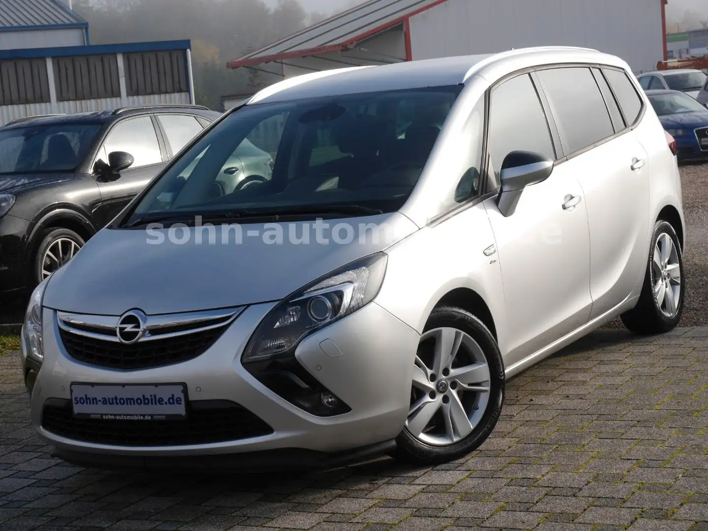 Opel Zafira C Tourer Drive AUTOMATIK/Navi/Xenon/AHK Silber - 1