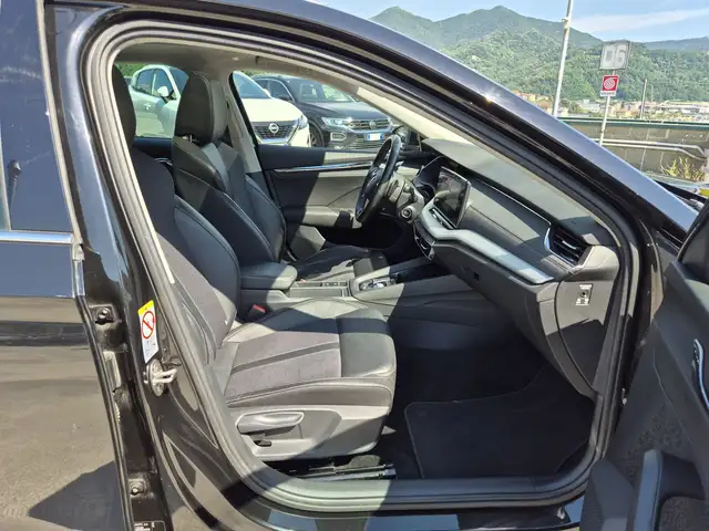 Skoda Octavia view 9