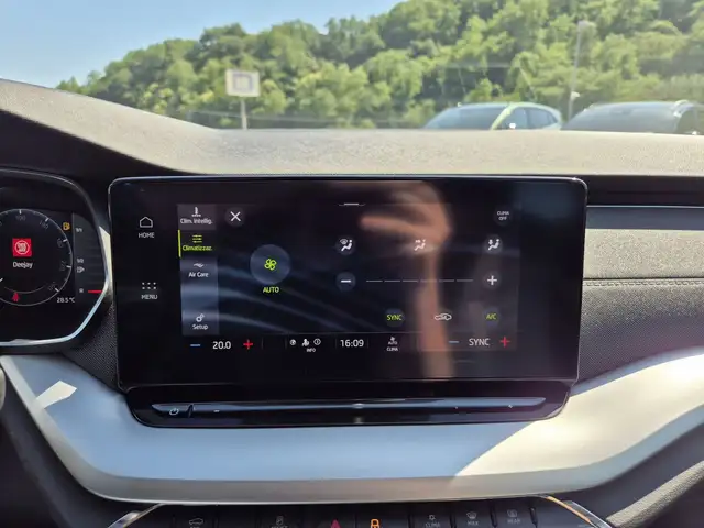Skoda Octavia view 23