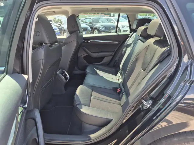 Skoda Octavia view 7