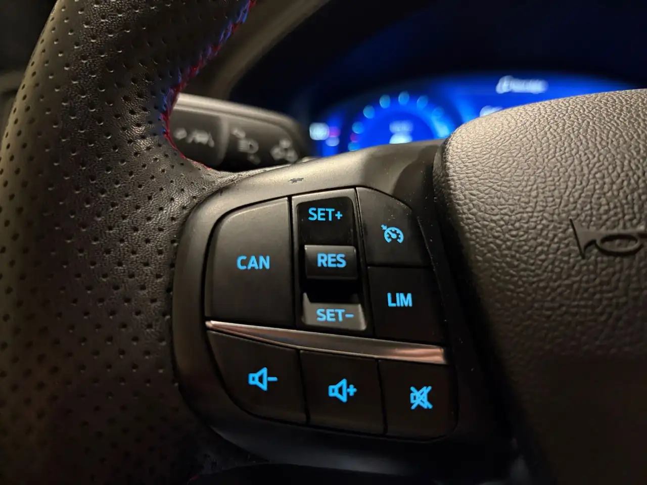 Ford Focus ST-Line X 1.0 EcoBoost 125cv mHEV auto, миниатюра 11
