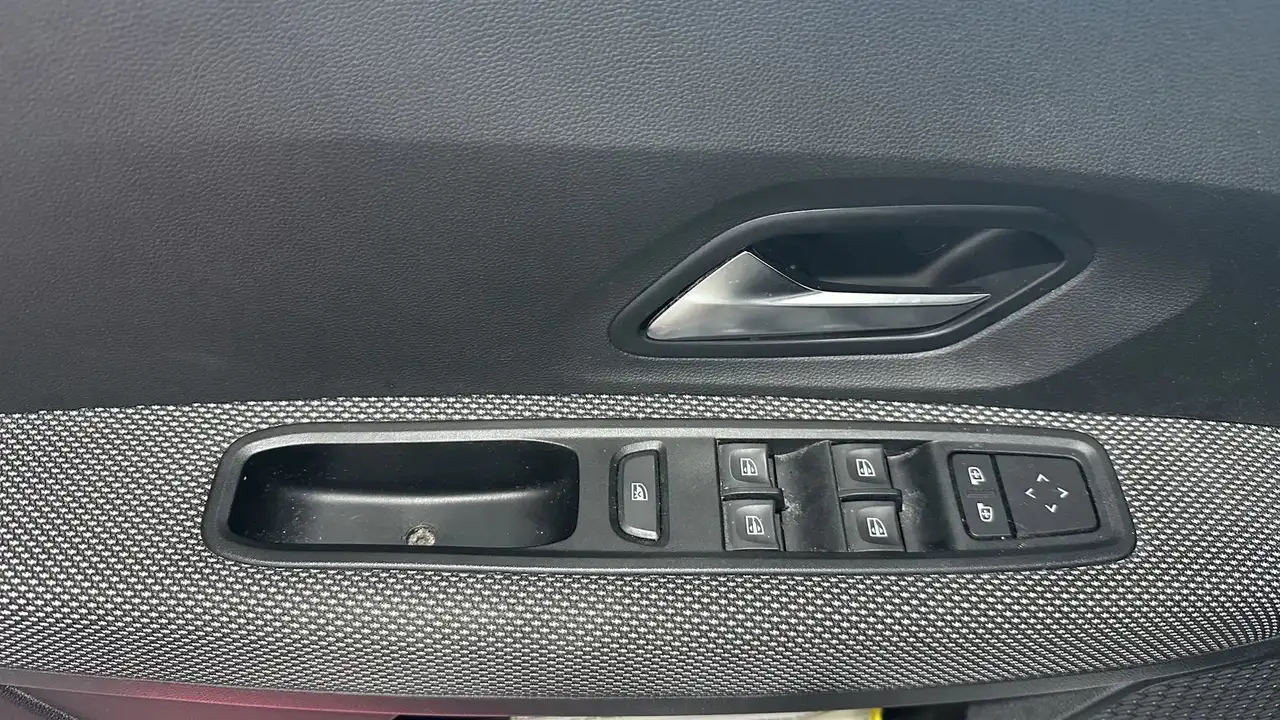 Dacia Sandero Sandero — photo 12
