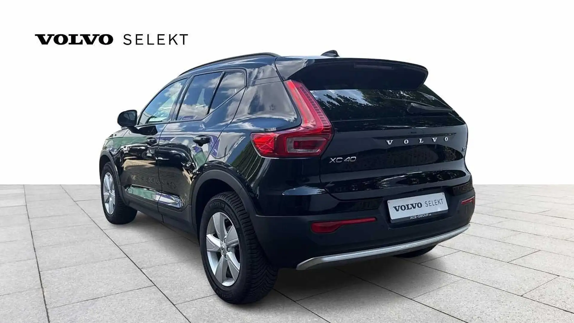 Volvo XC40 Essential, T2 Automaat Benzine Nero - 2