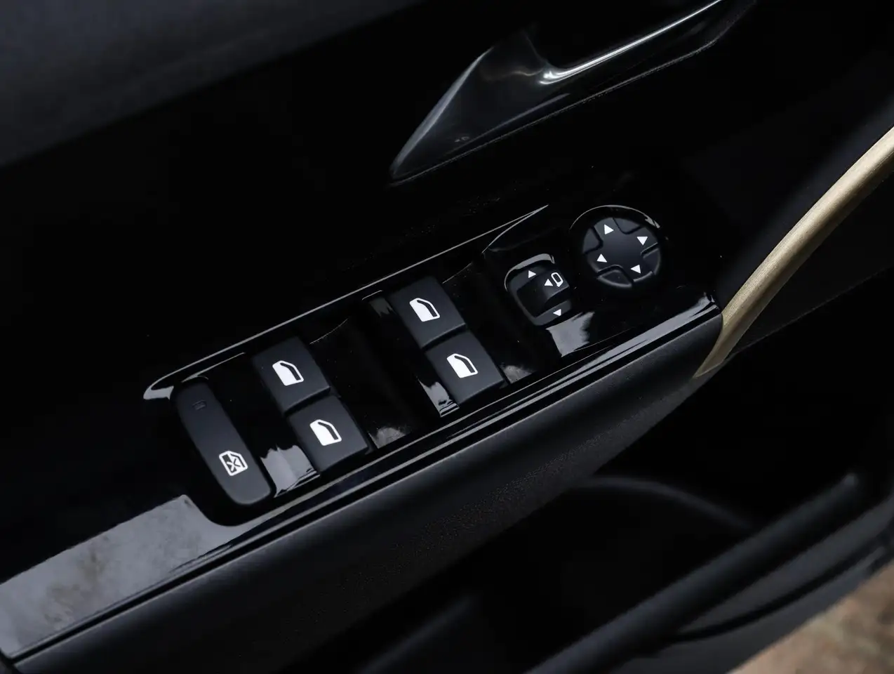 Lancia Ypsilon 2025 — фото 8