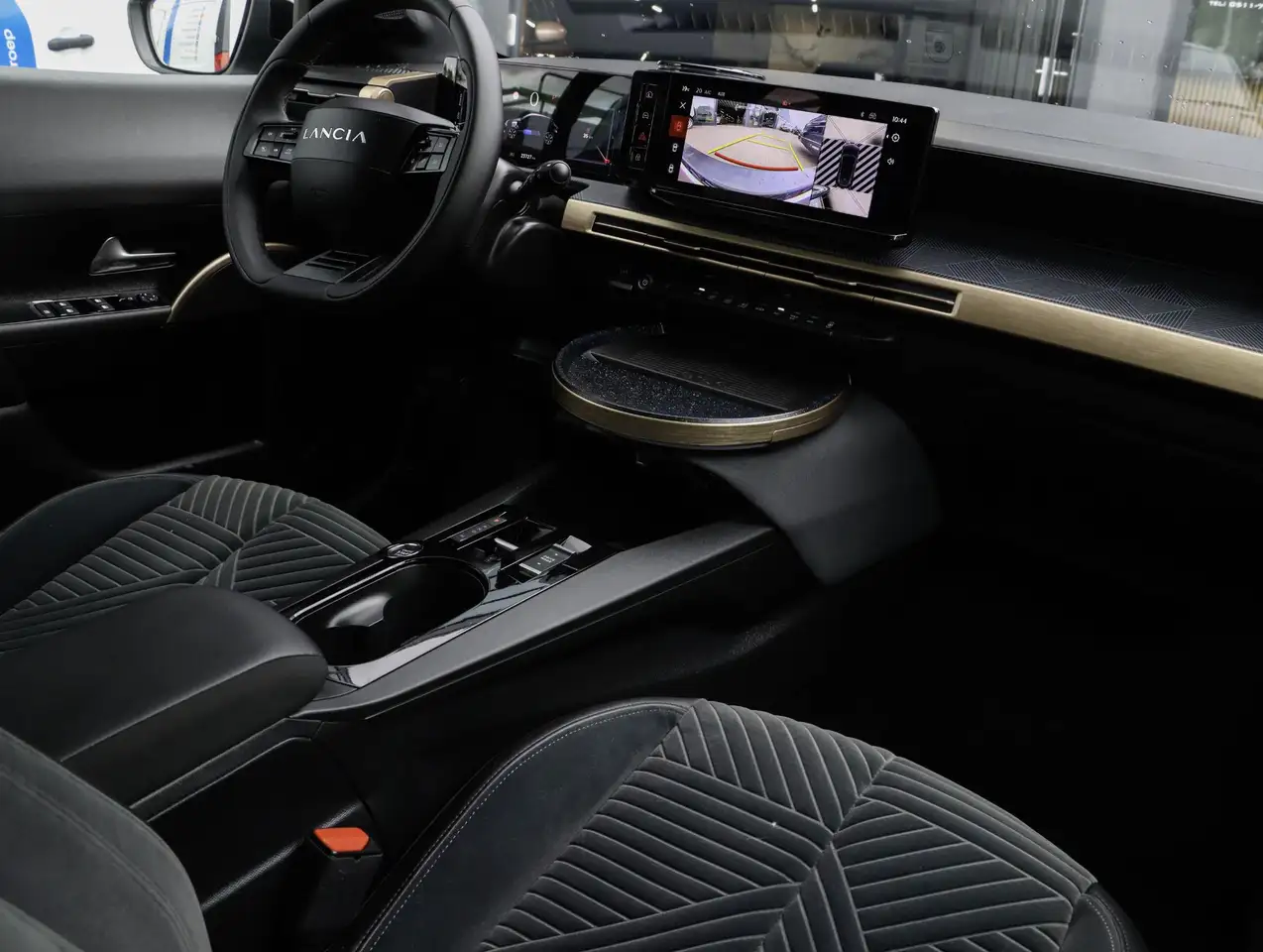 Lancia Ypsilon 2025