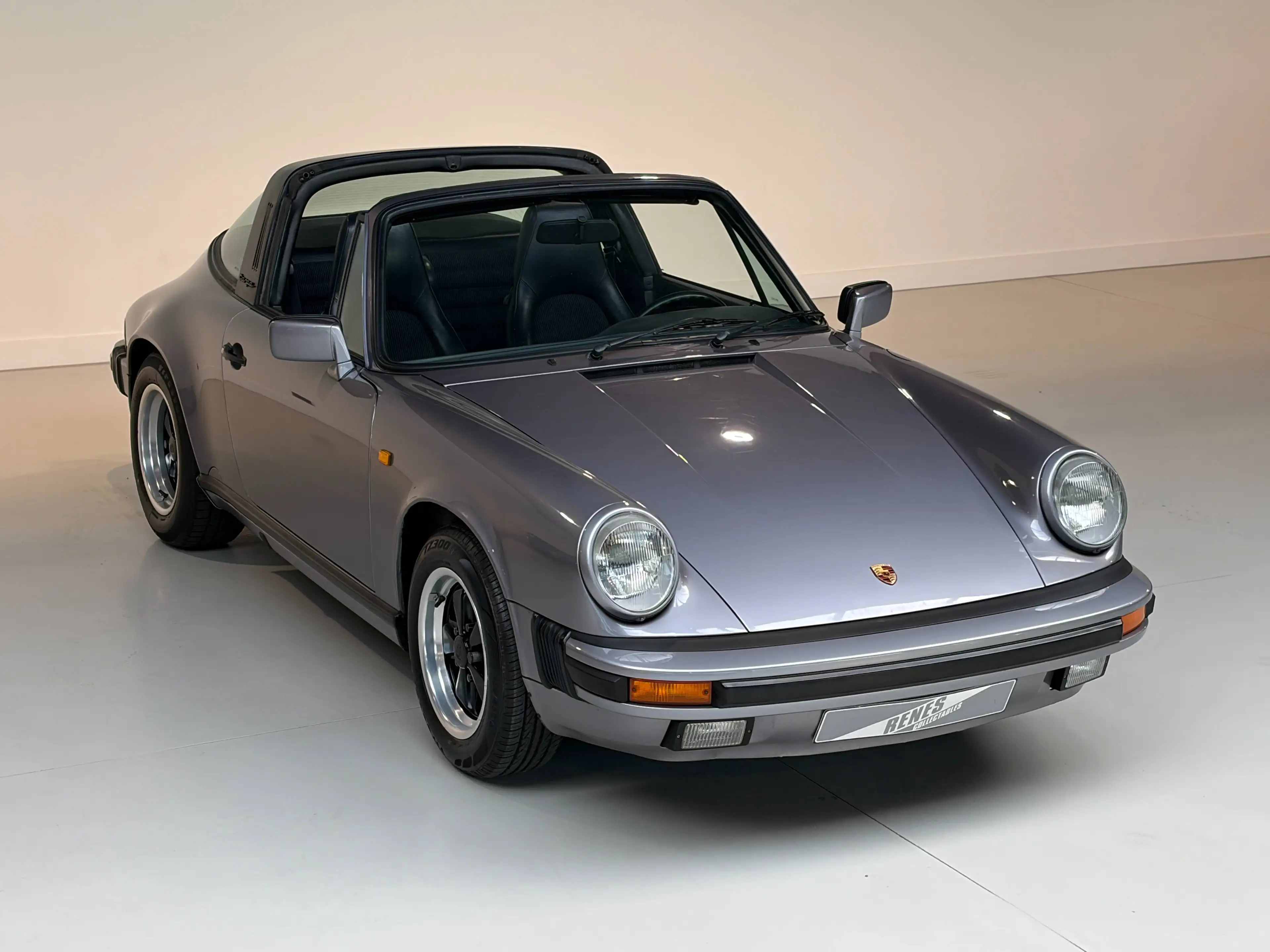 Porsche 911 3.2 Carrera Targa G50 C00 — photo 11