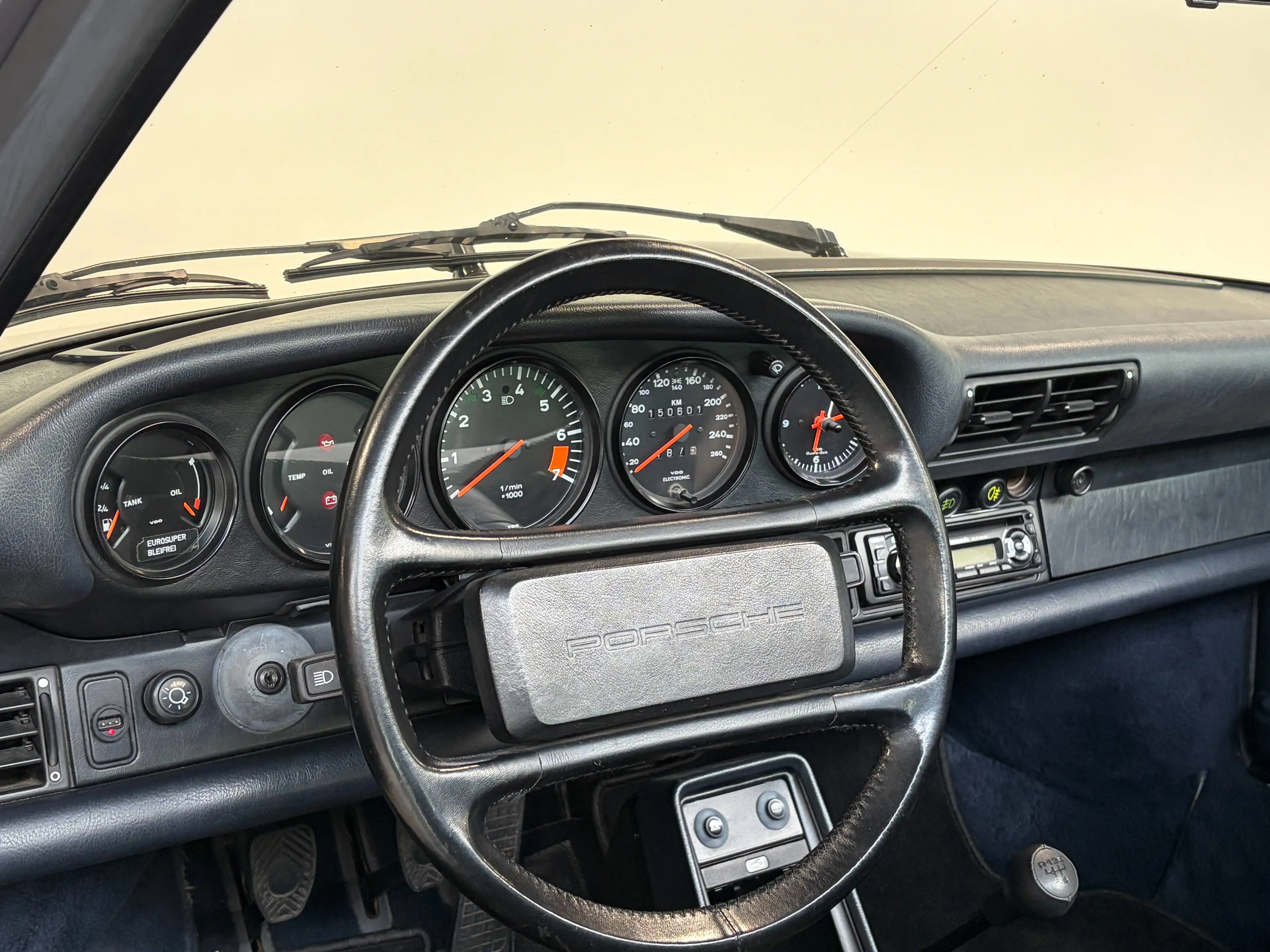 Porsche 911 3.2 Carrera Targa G50 C00 — photo 3