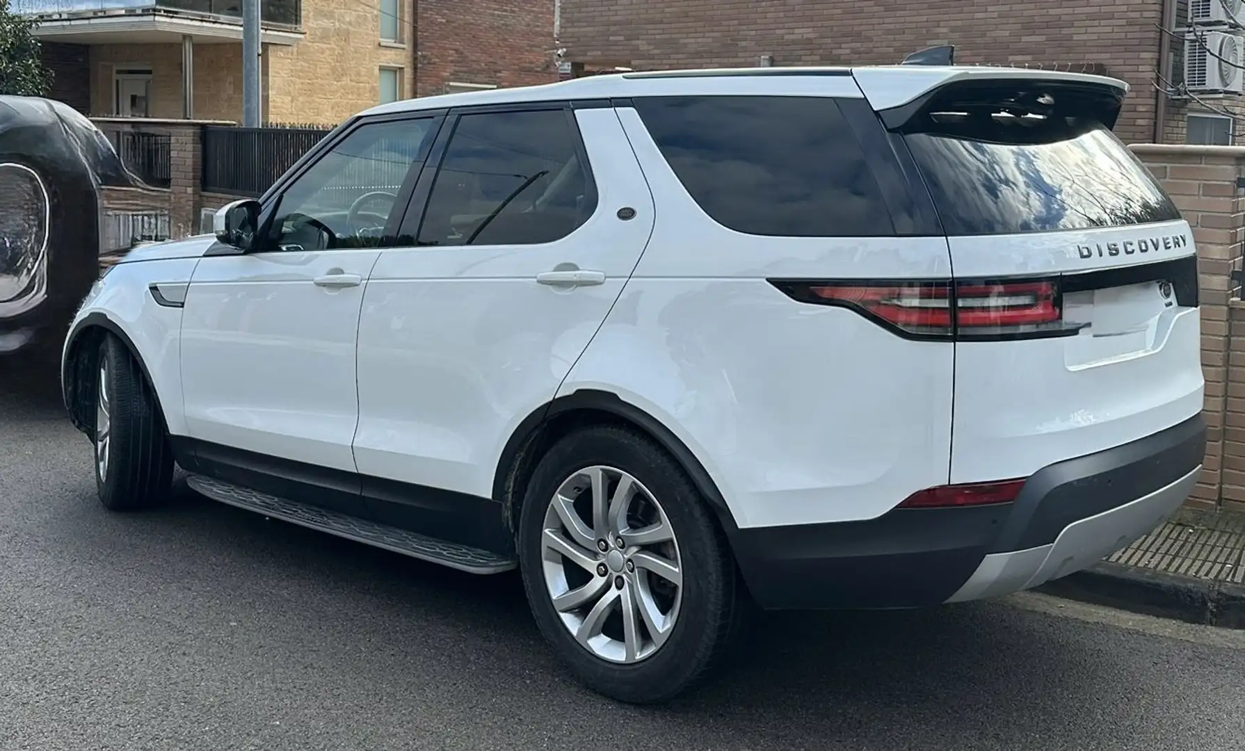 Land Rover Discovery 2.0TD4 HSE Aut. Blanco - 2