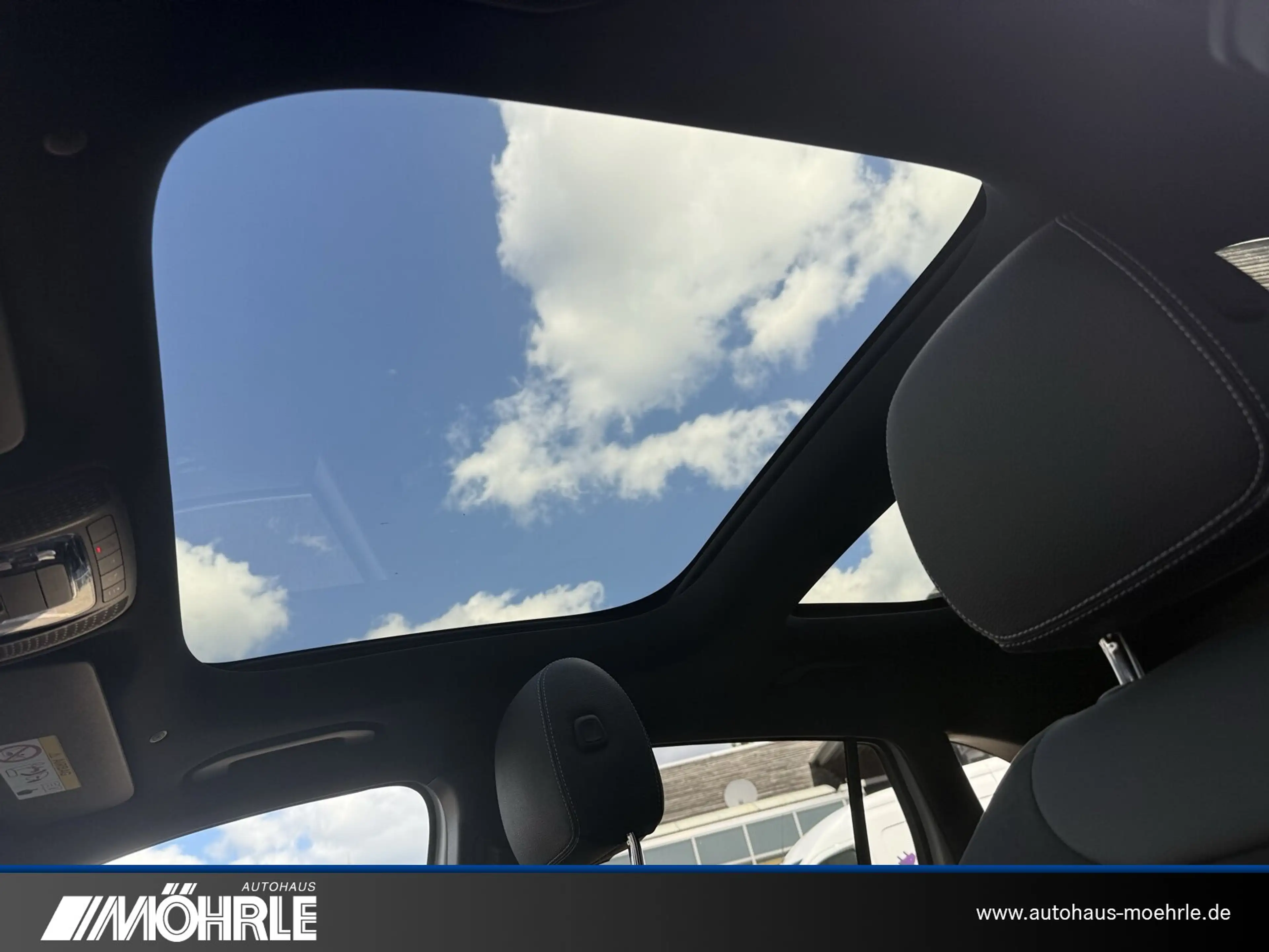Mercedes-Benz GLA 200 GLA 200 AMG Line Pano-SHD AHK 360° Kamera LED — photo 12