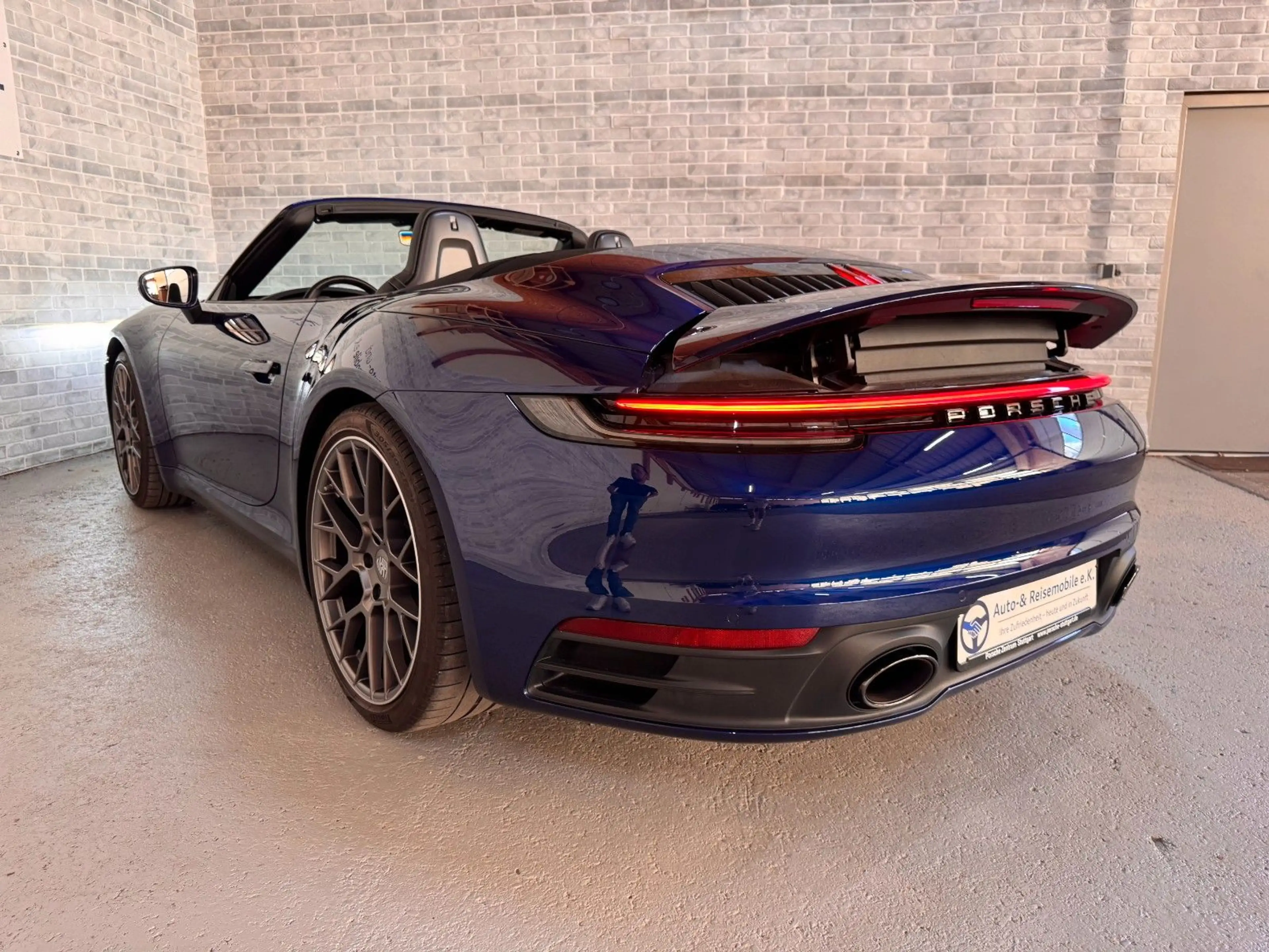 Porsche 911 Carrera Cabriolet/Sport-Chrono/Bose/LED — photo 11