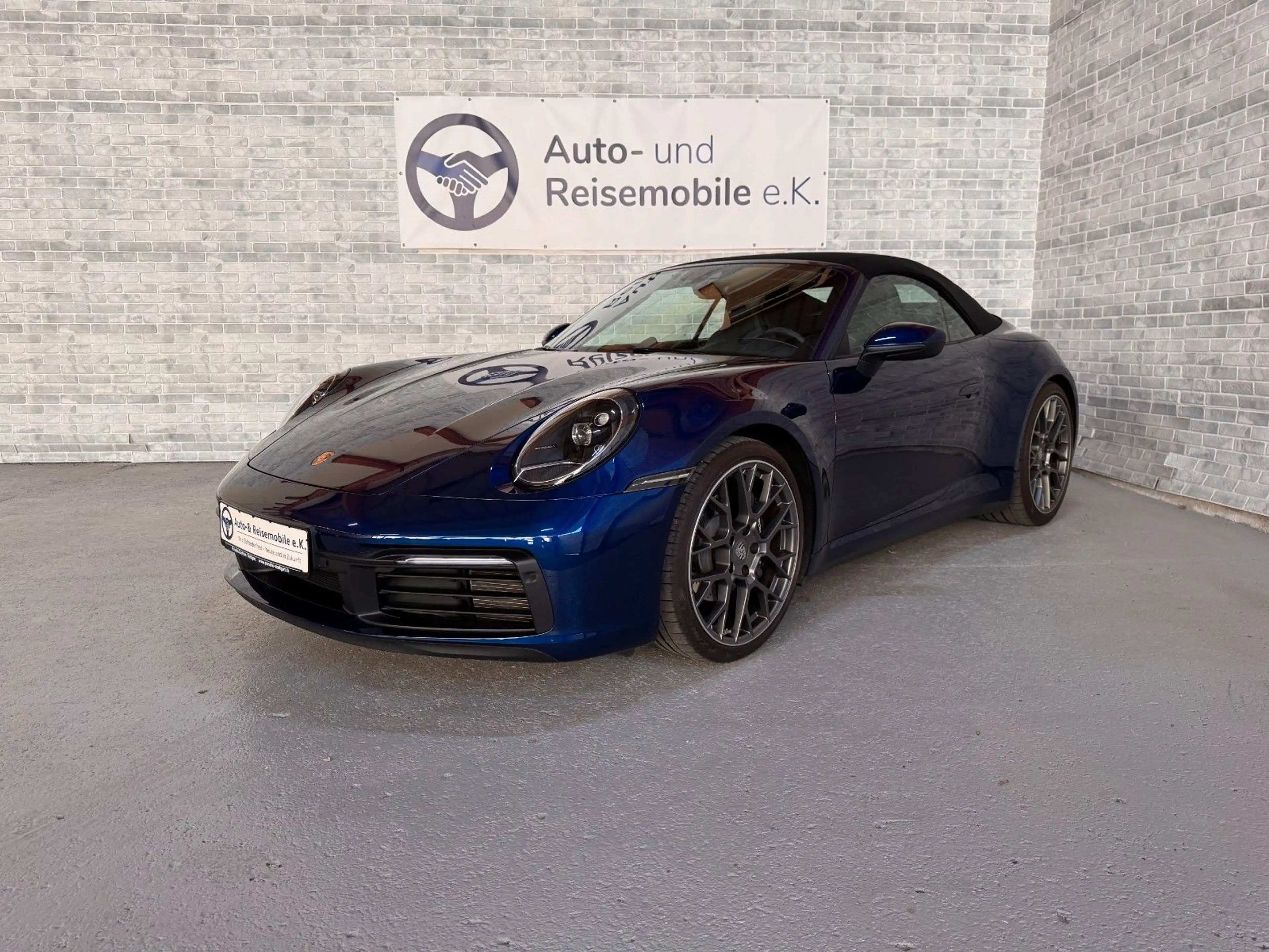 Porsche 911 Carrera Cabriolet/Sport-Chrono/Bose/LED — photo 2