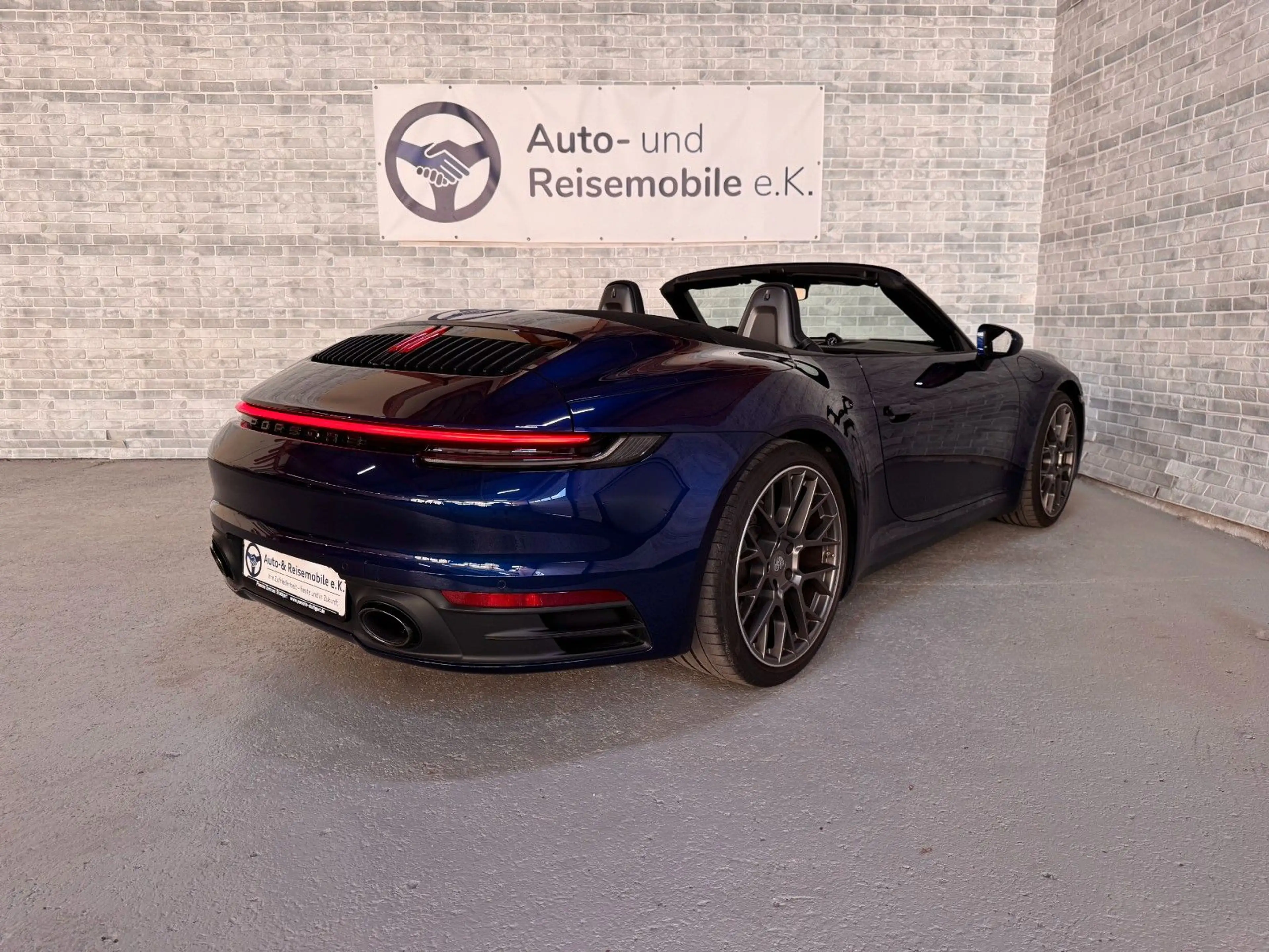 Porsche 911 Carrera Cabriolet/Sport-Chrono/Bose/LED — photo 8