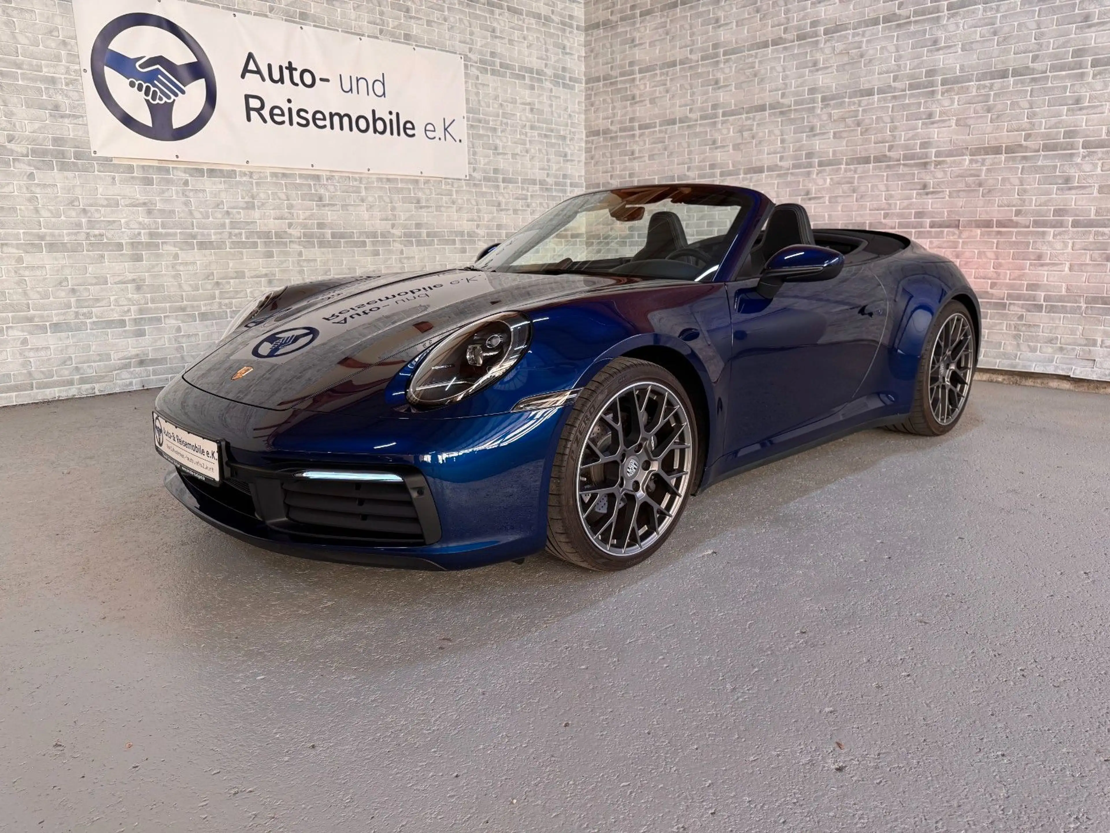 Porsche 911 Carrera Cabriolet/Sport-Chrono/Bose/LED — photo 7