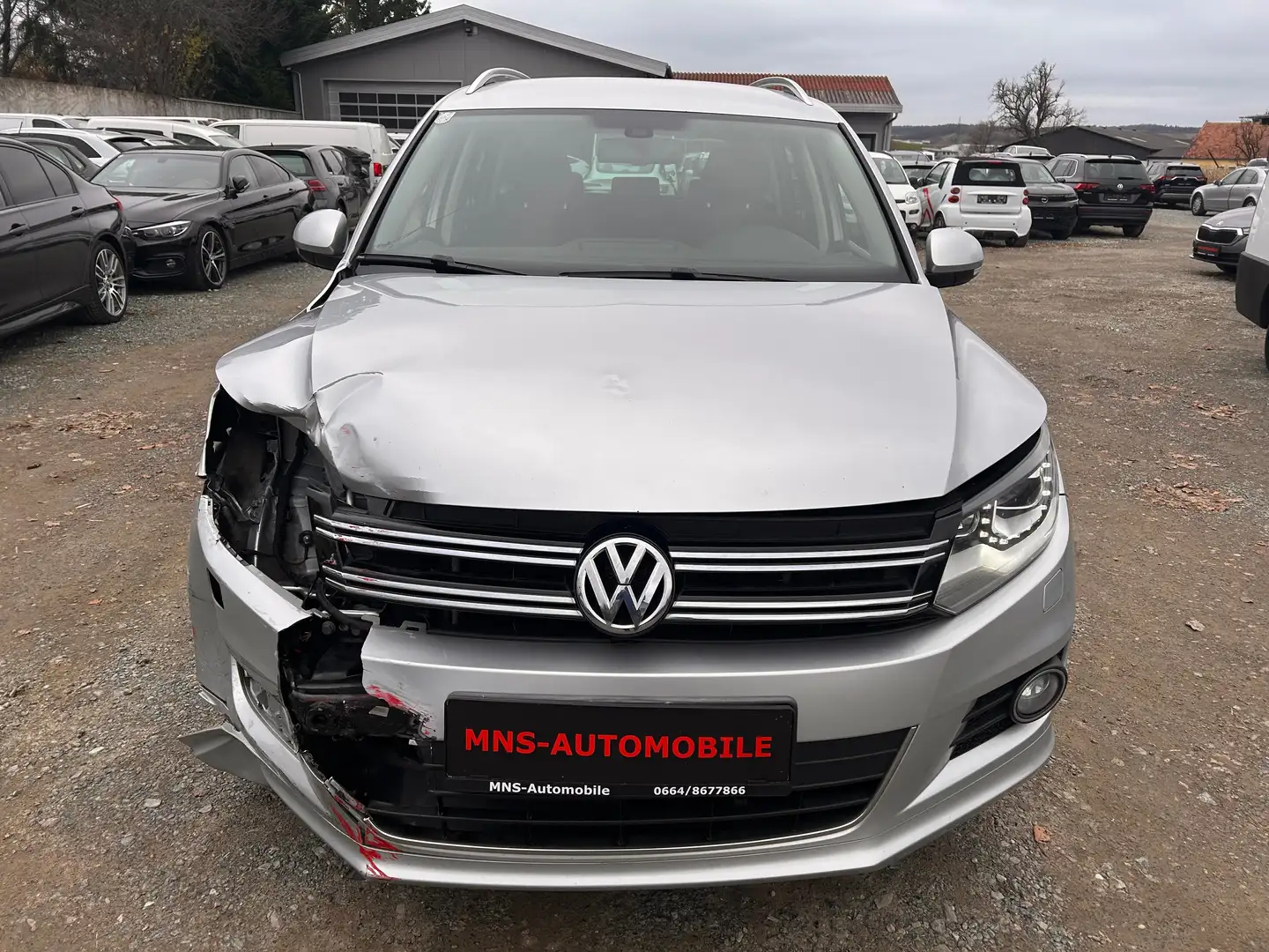 Volkswagen Tiguan Sport 2.0 TDI 4 Motion LED Xenon R-Line Gris - 2