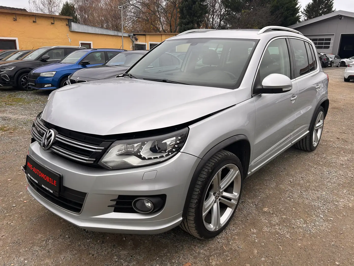 Volkswagen Tiguan Sport 2.0 TDI 4 Motion LED Xenon R-Line Gris - 1