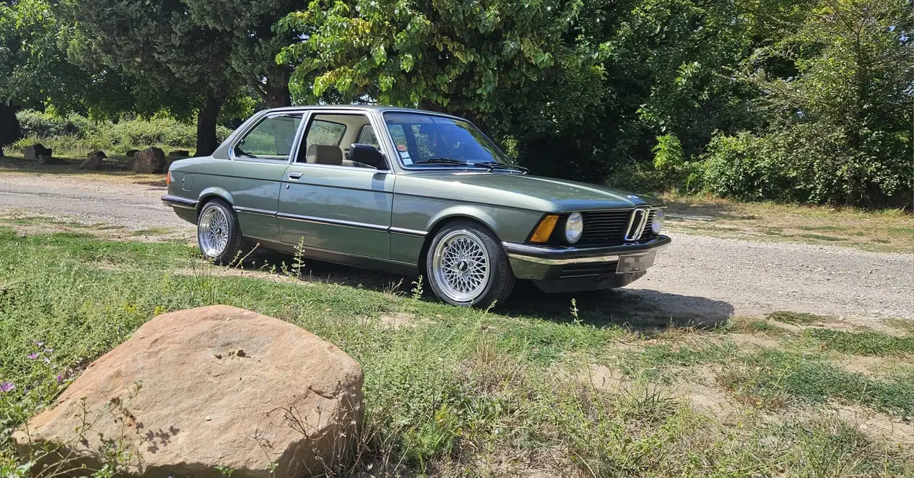 BMW 318 E21, foto 1