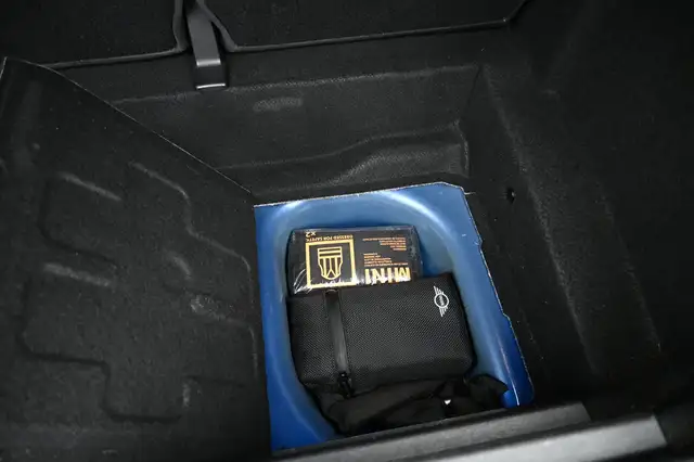 Mini Hatch view 29