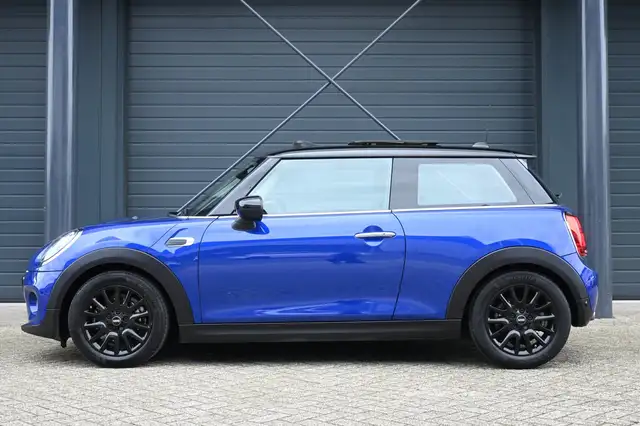 Mini Hatch view 7
