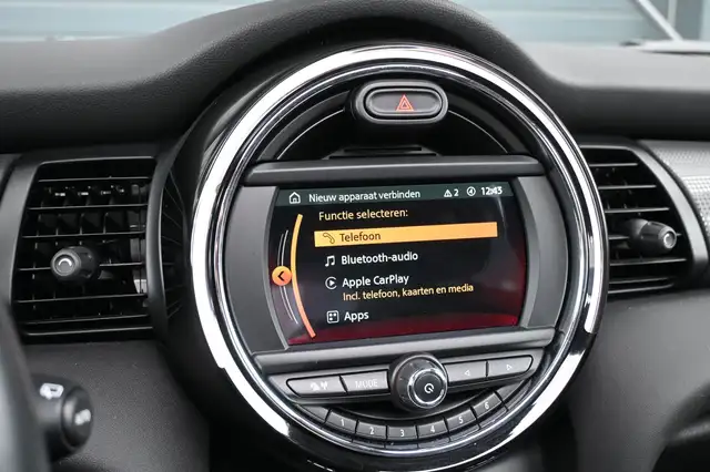 Mini Hatch view 9