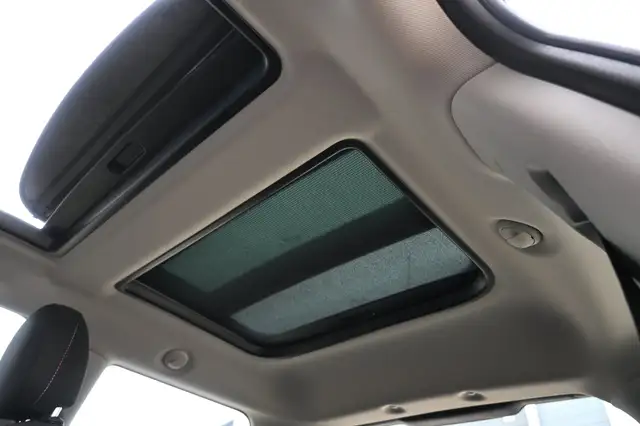 Mini Hatch view 26