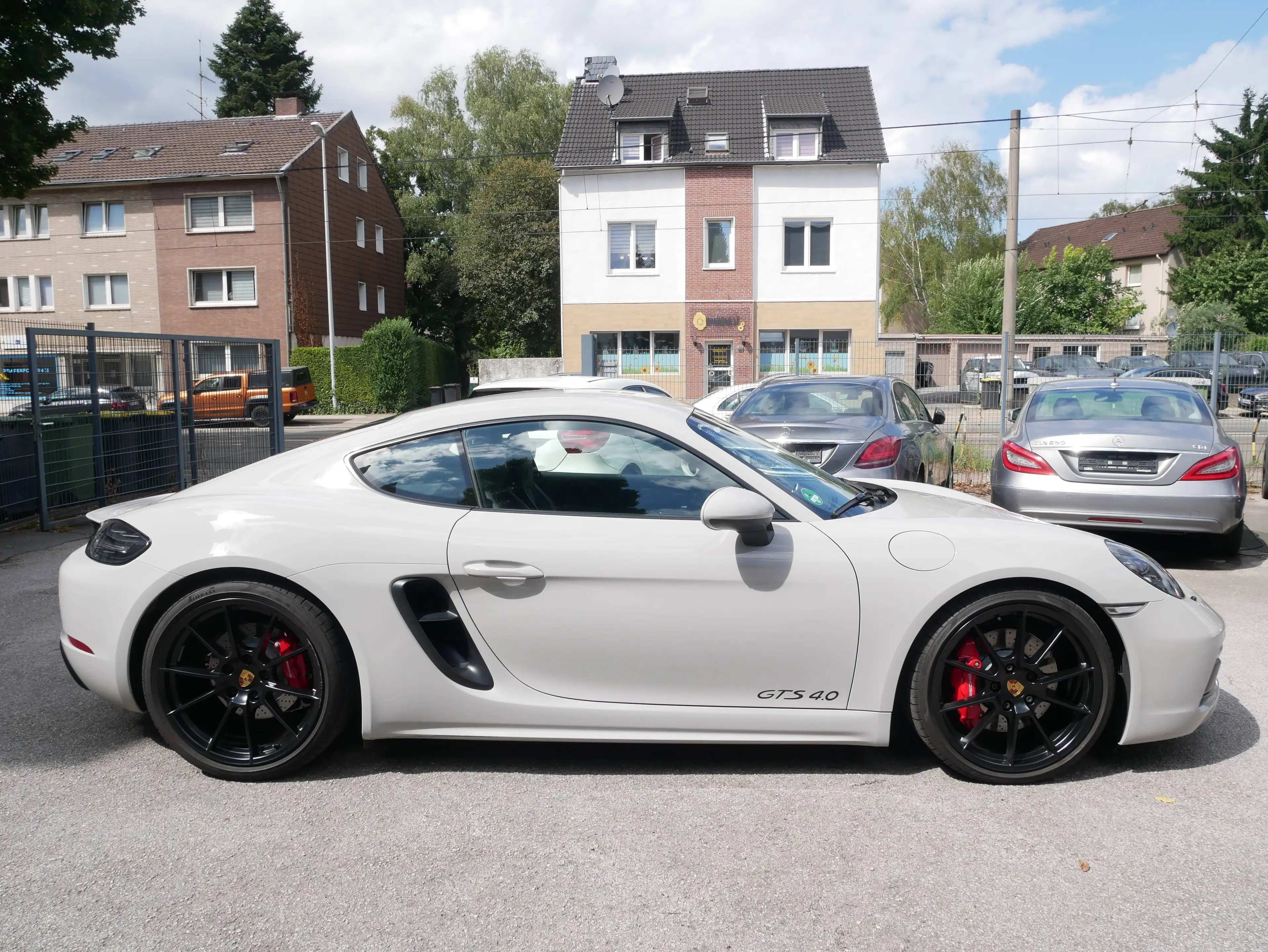 Porsche Cayman 718 Cayman GTS 4.0 PDLS+ LED Sport Chrono Bose DAB AppleCarPlay AndroidAuto Kamera Sport Klappenauspuff — photo 7