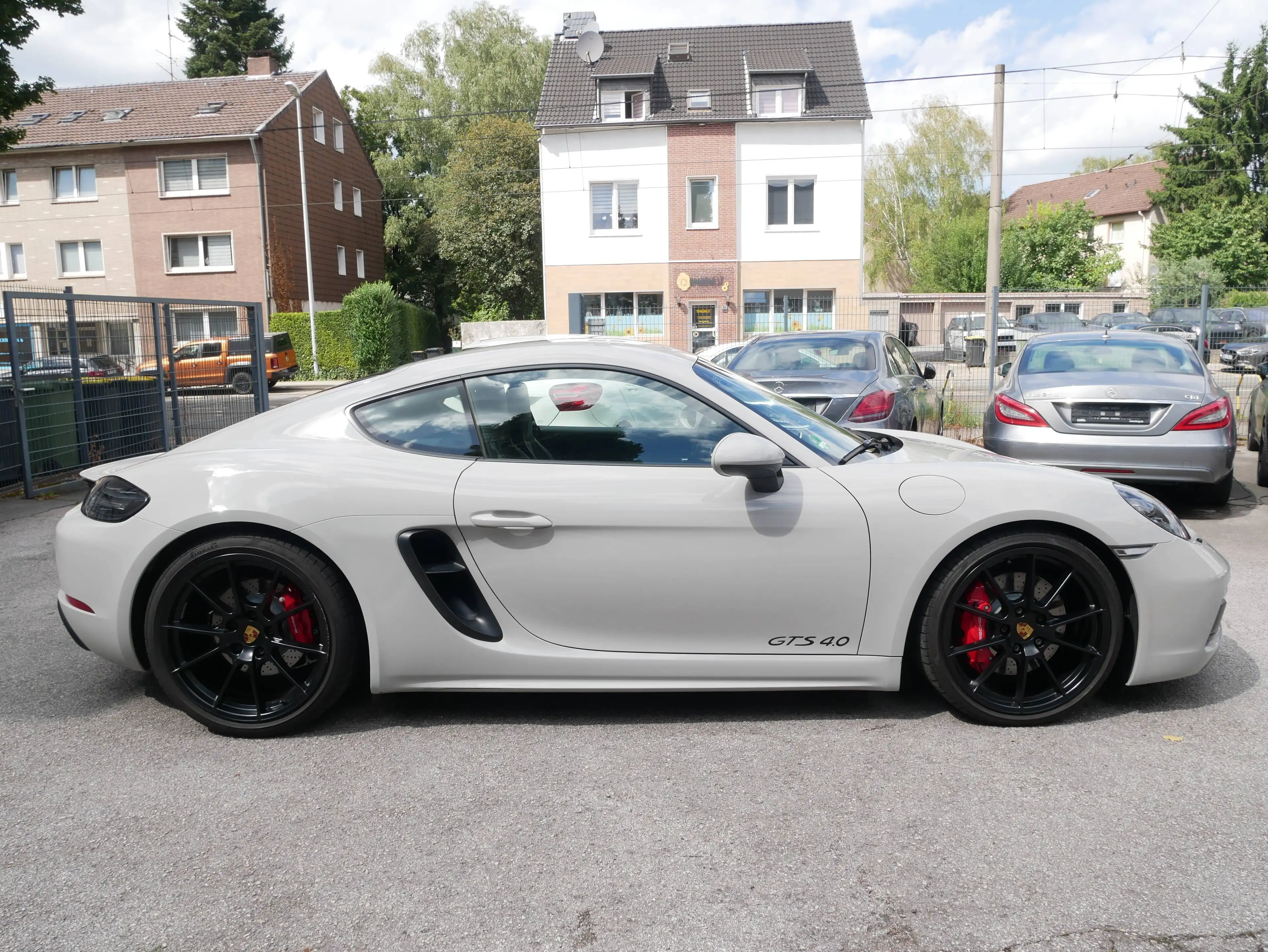 Porsche Cayman 718 Cayman GTS 4.0 PDLS+ LED Sport Chrono Bose DAB AppleCarPlay AndroidAuto Kamera Sport Klappenauspuff — photo 6