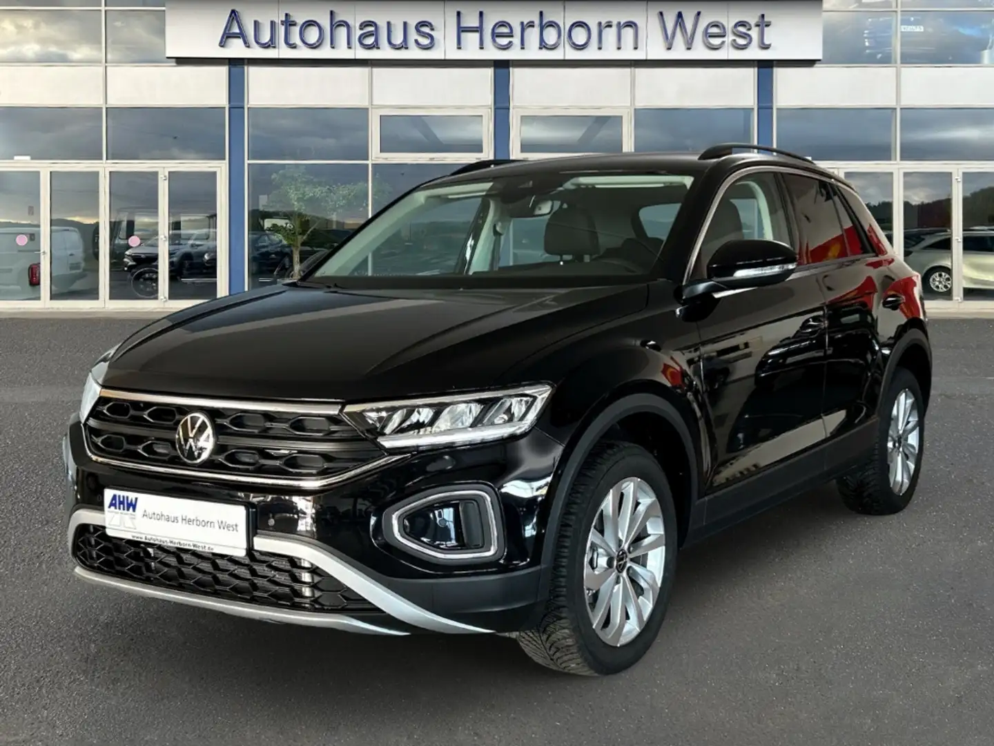 Volkswagen T-Roc 1.5 TSI Life DSG LED Navi LM 17Zoll RFK Winter Pak Schwarz - 1