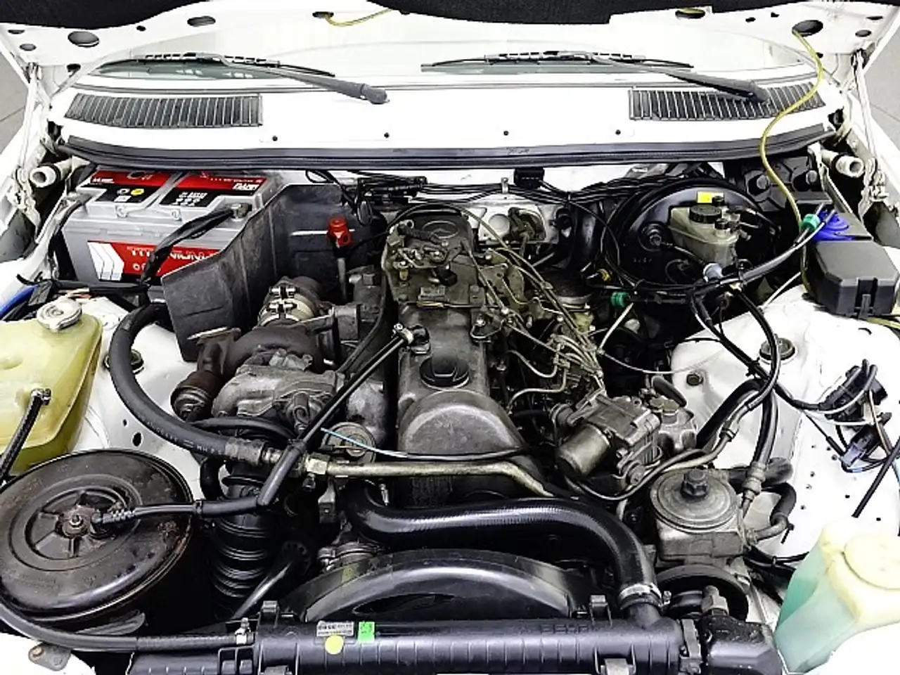 Mercedes-Benz 300 CD Turbodiesel Coupe im Orginal Zustand!, foto 12