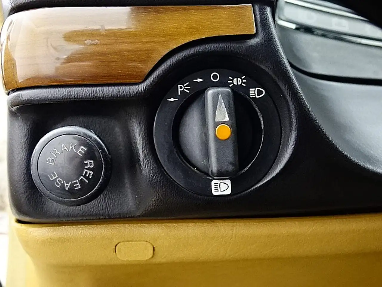 Mercedes-Benz 300 CD Turbodiesel Coupe im Orginal Zustand!, foto 8