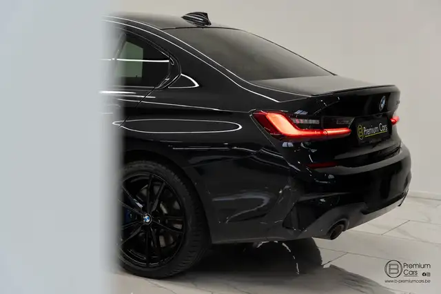 BMW 3 Series view 11