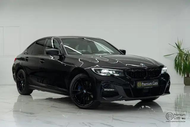 BMW 3 Series view 6