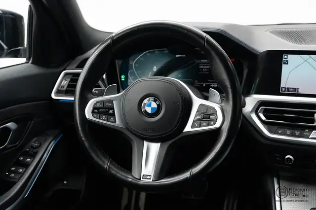 BMW 3 Series view 20