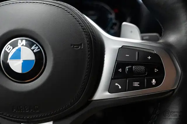 BMW 3 Series view 30