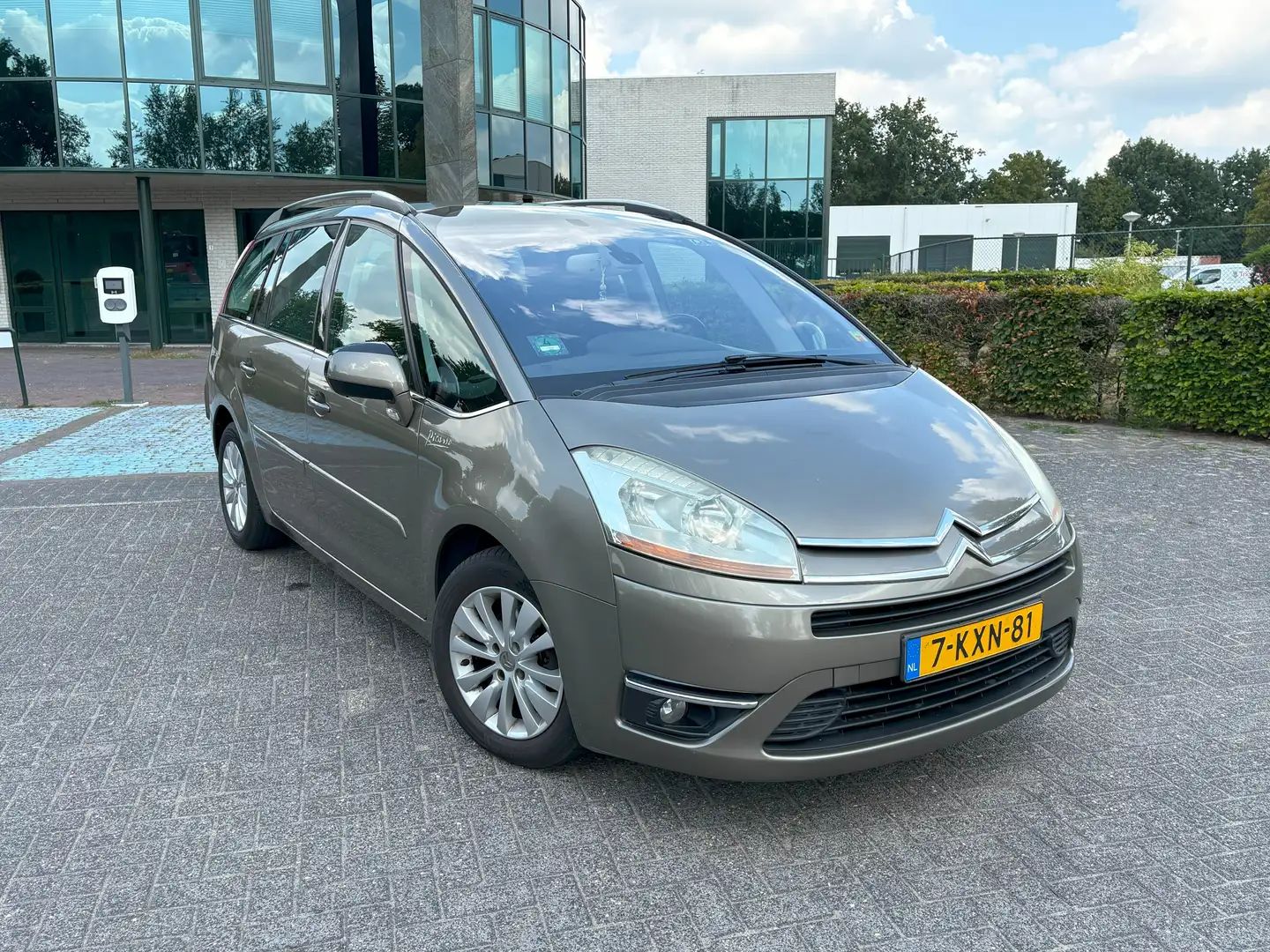 Citroen Grand C4 Picasso C4 Picasso 1.6 HDI Business 7p. Grijs - 2