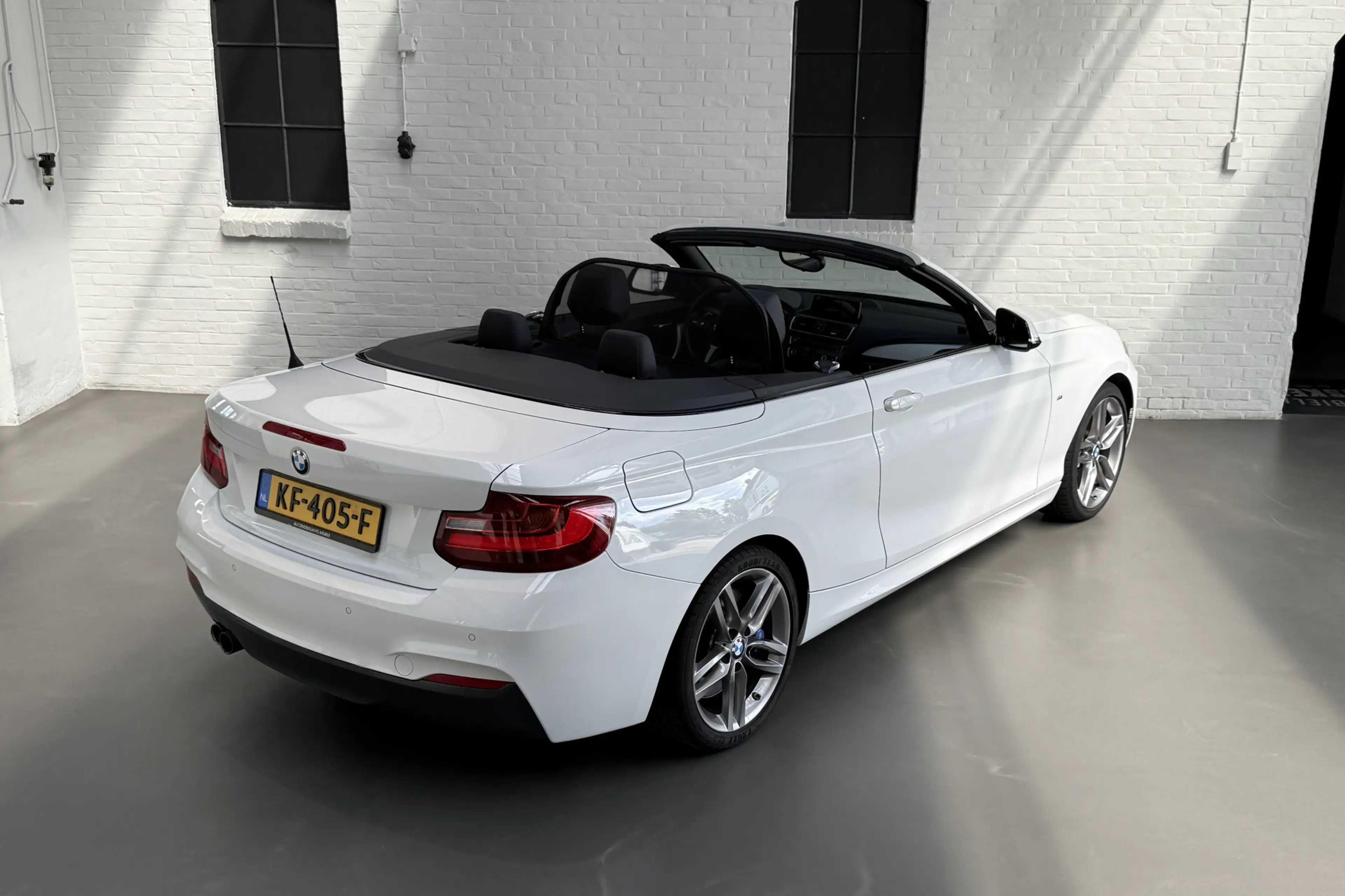 BMW 220 2-serie Cabrio 220i Centennial High Executive M-Sp — photo 32
