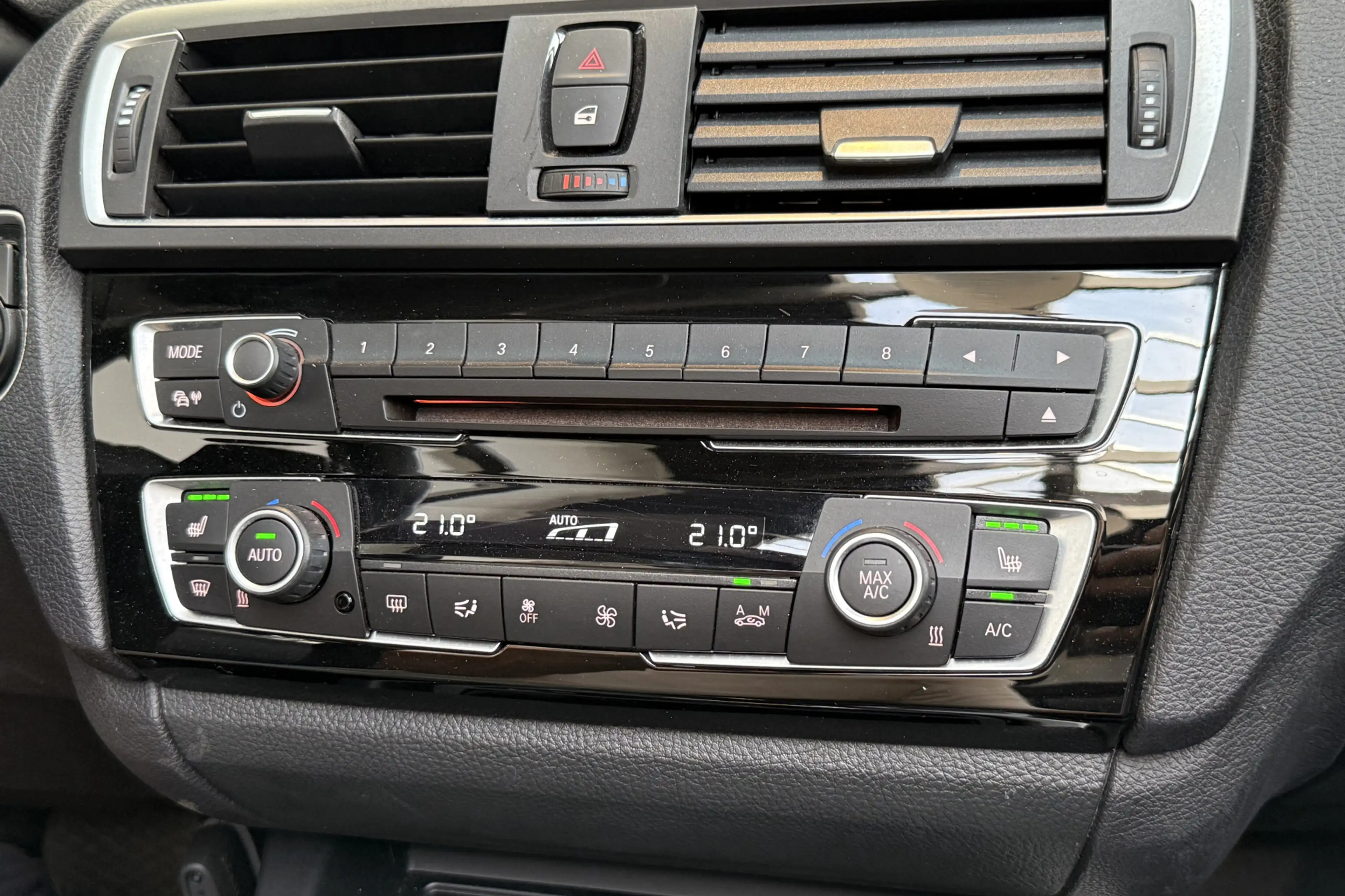BMW 220 2-serie Cabrio 220i Centennial High Executive M-Sp — photo 42