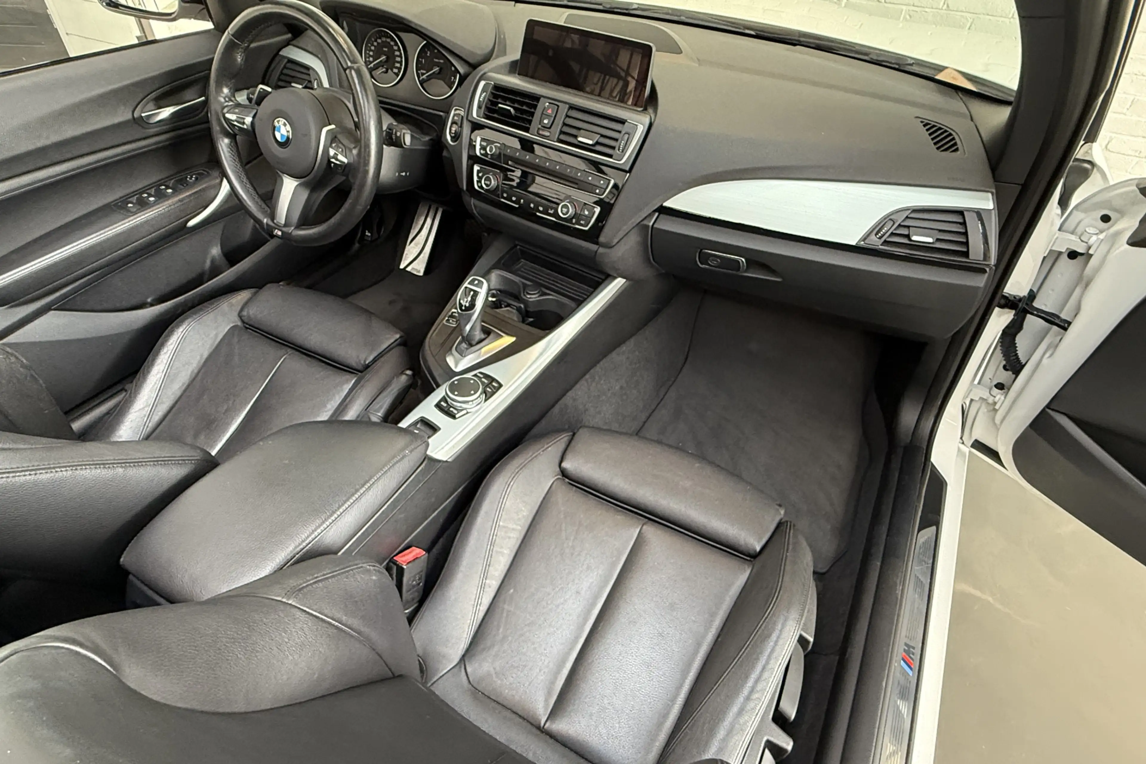 BMW 220 2-serie Cabrio 220i Centennial High Executive M-Sp — photo 15