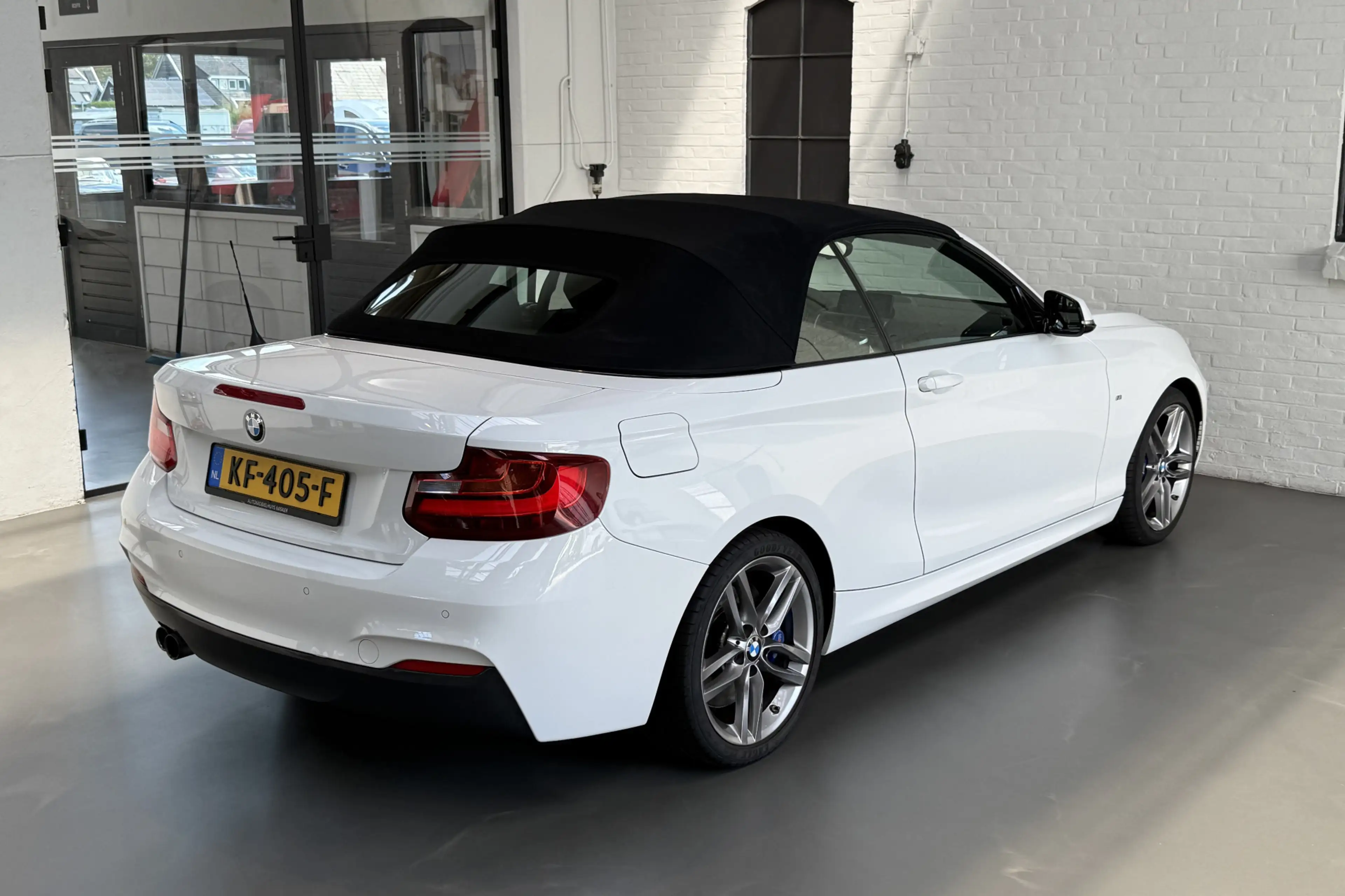 BMW 220 2-serie Cabrio 220i Centennial High Executive M-Sp — photo 14