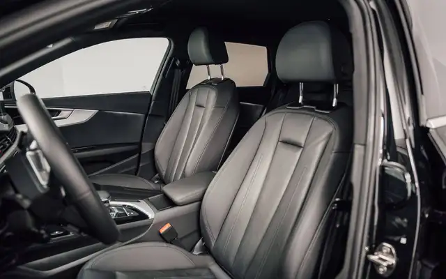 Audi A4 Avant view 13