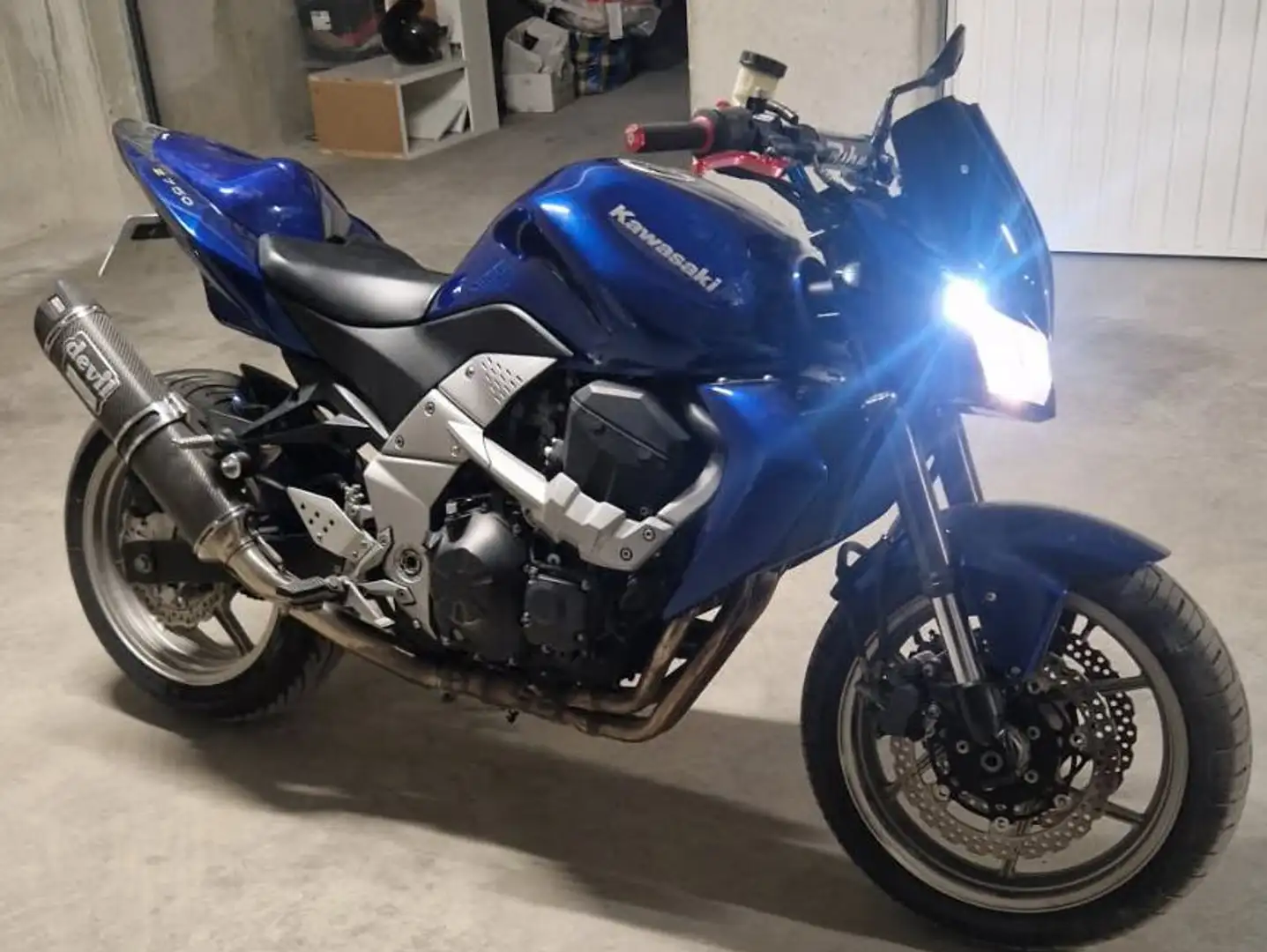 Kawasaki Z 750 Bleu - 1