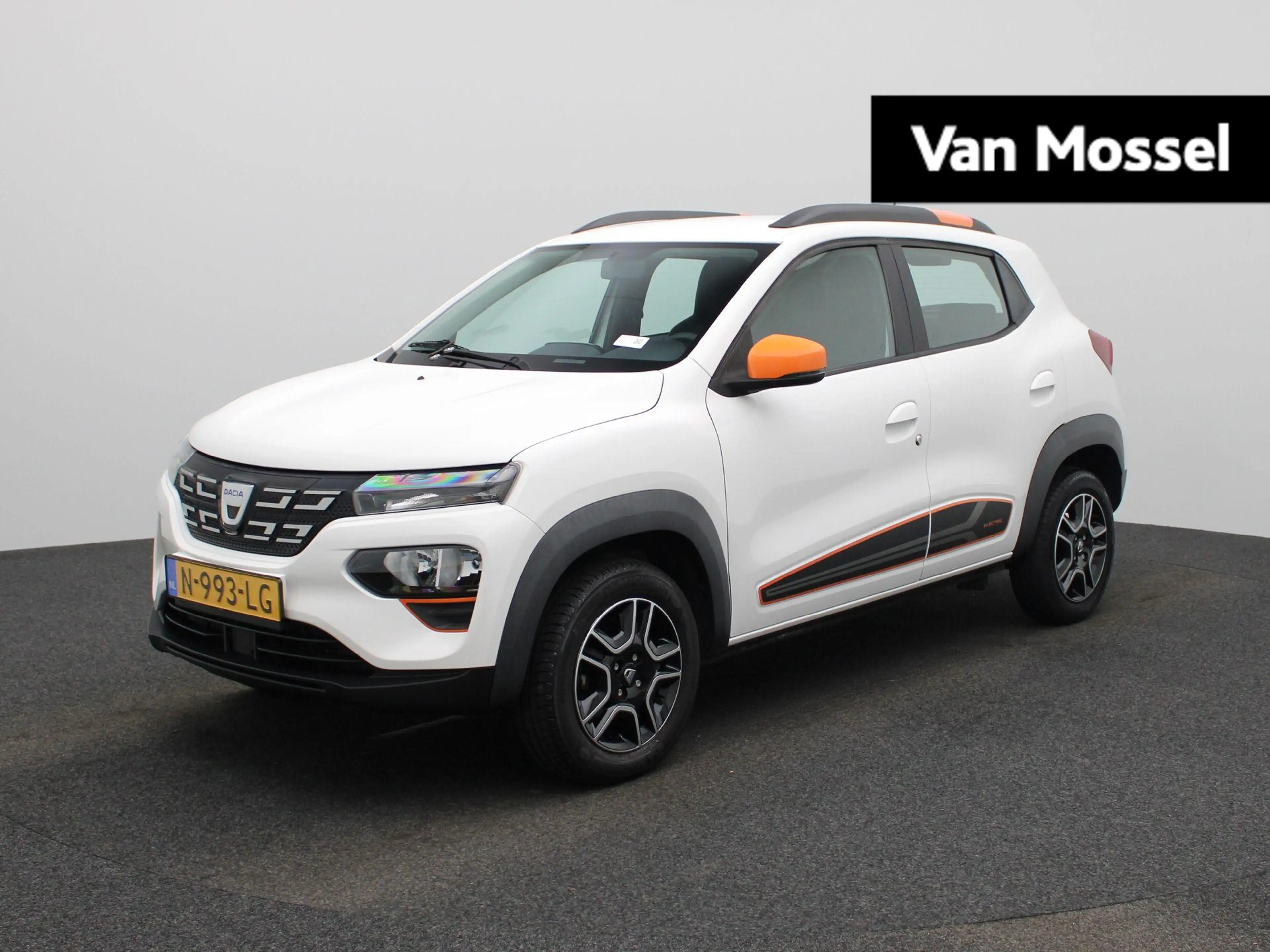 Dacia Spring Comfort Plus (Orange Pack) 27 kWh Navigatie | Appl