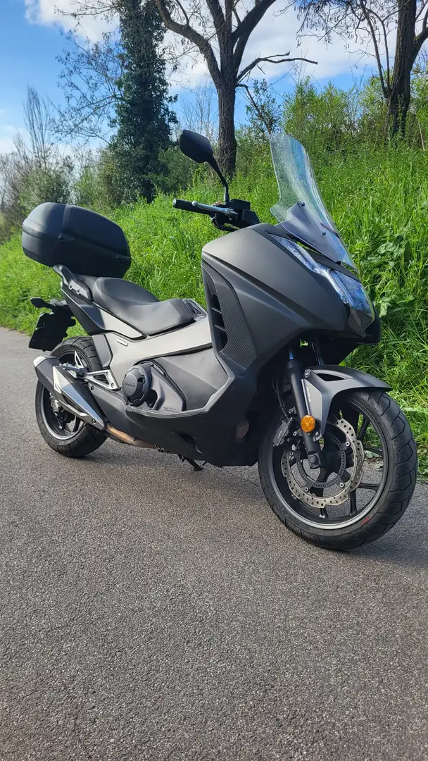 Honda Integra 750 Gri - 2