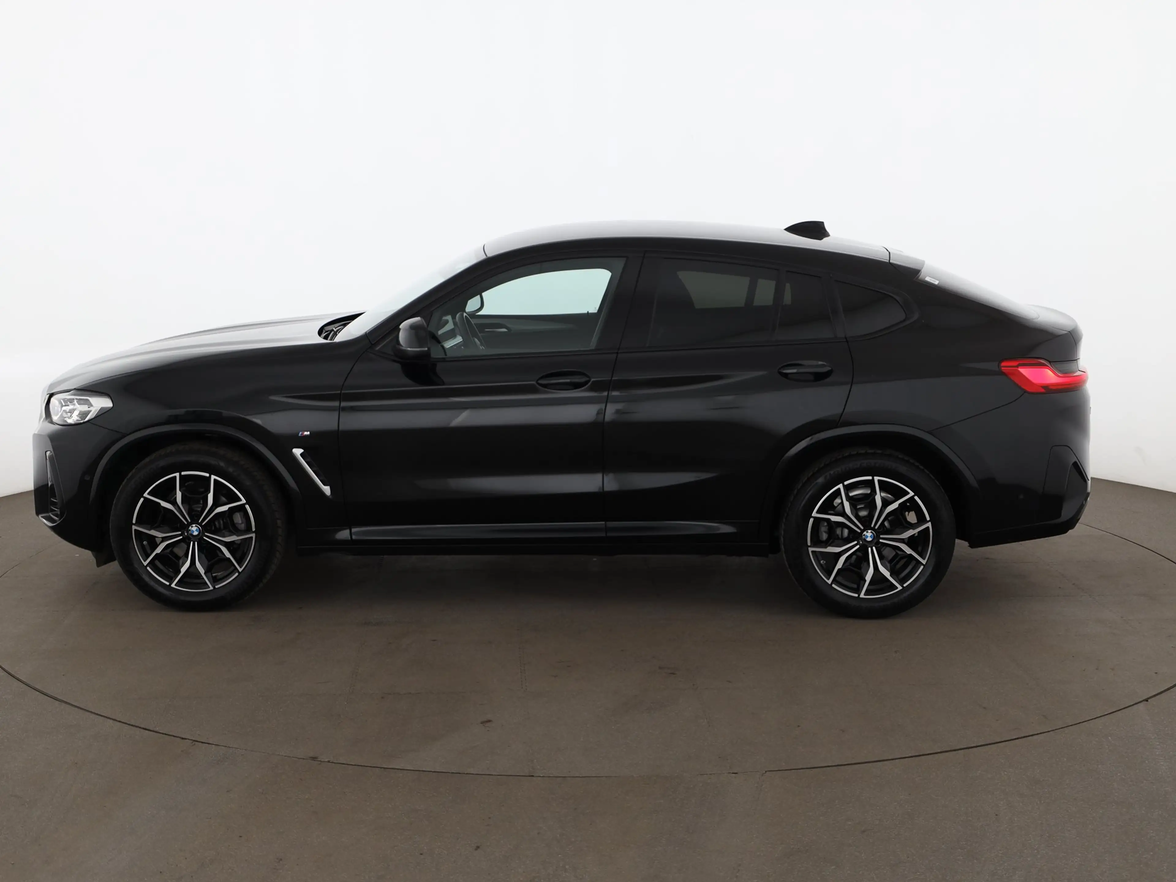 BMW X4 xDrive 20d M-Sport Aut LED LEDER NAVI SITZHZG — photo 6