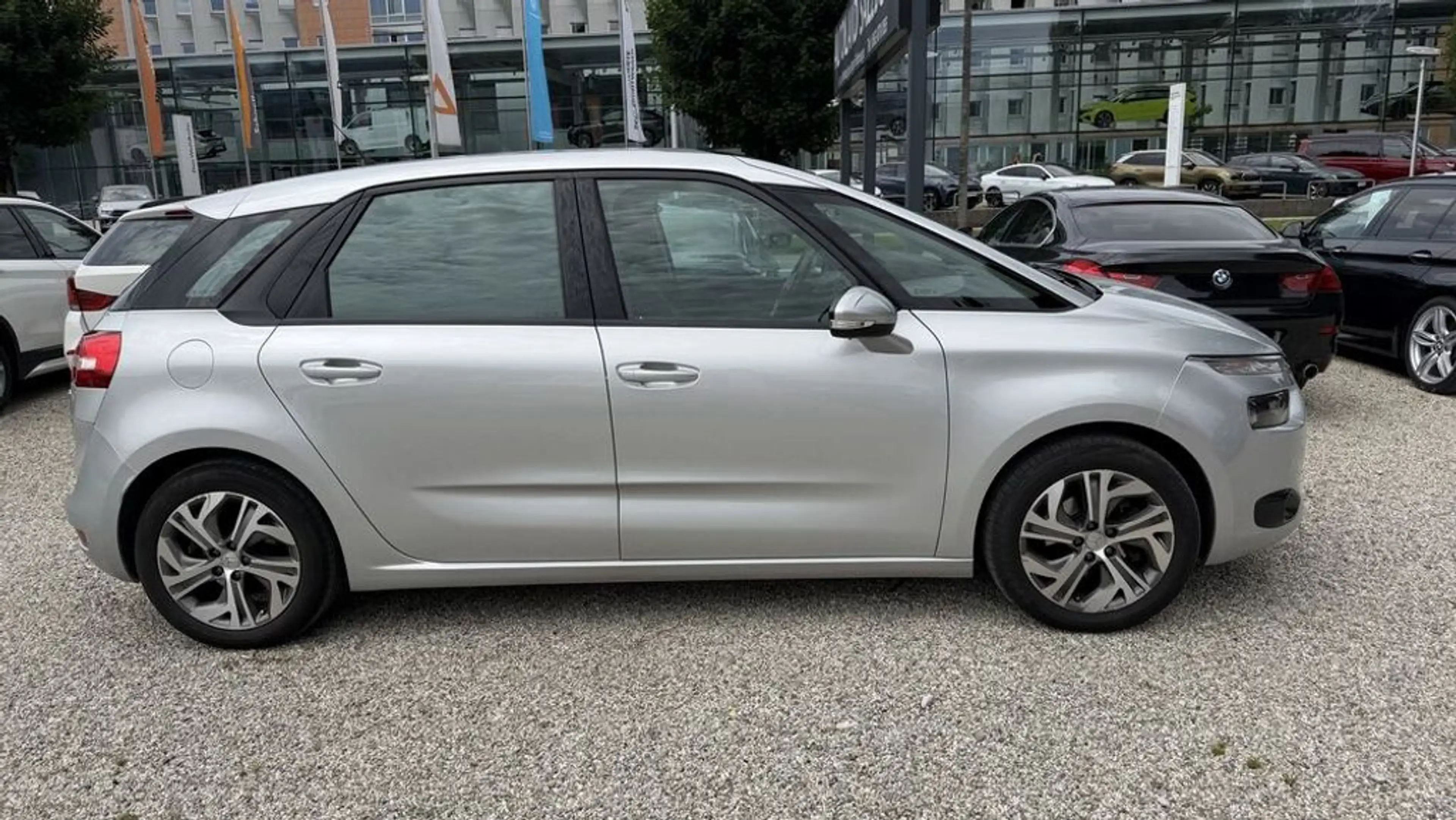 Citroen C4 Picasso orig 106tkm! Serviceheft! ZR gemacht! — photo 3
