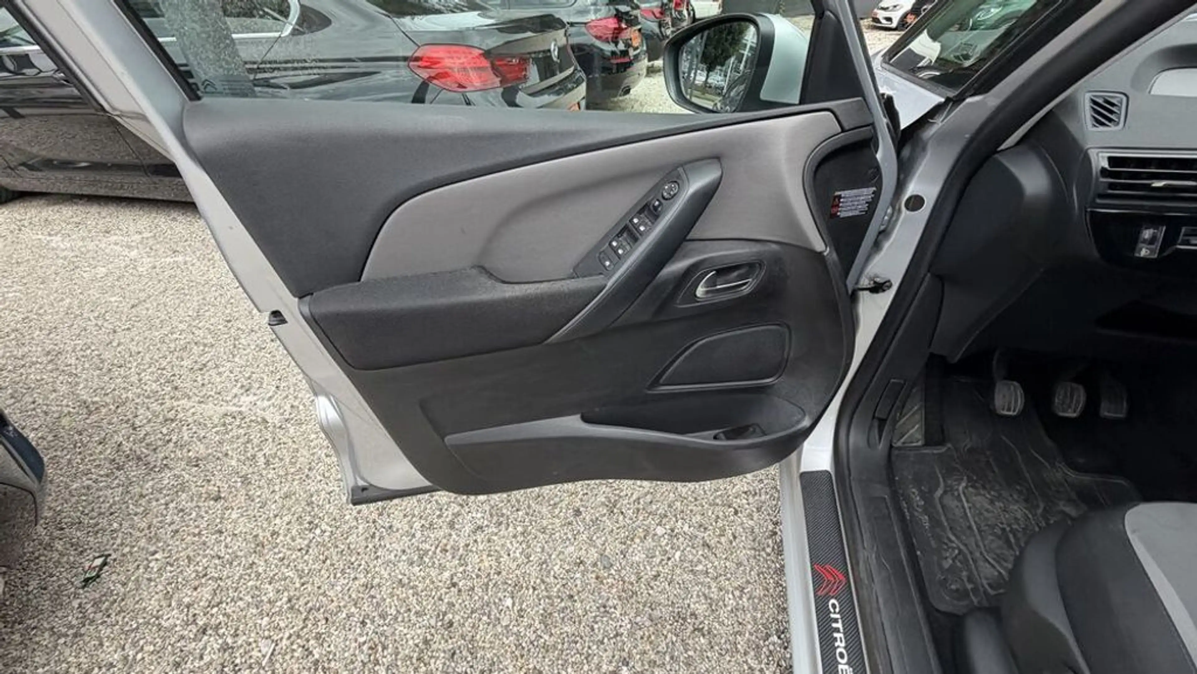 Citroen C4 Picasso orig 106tkm! Serviceheft! ZR gemacht! — photo 12