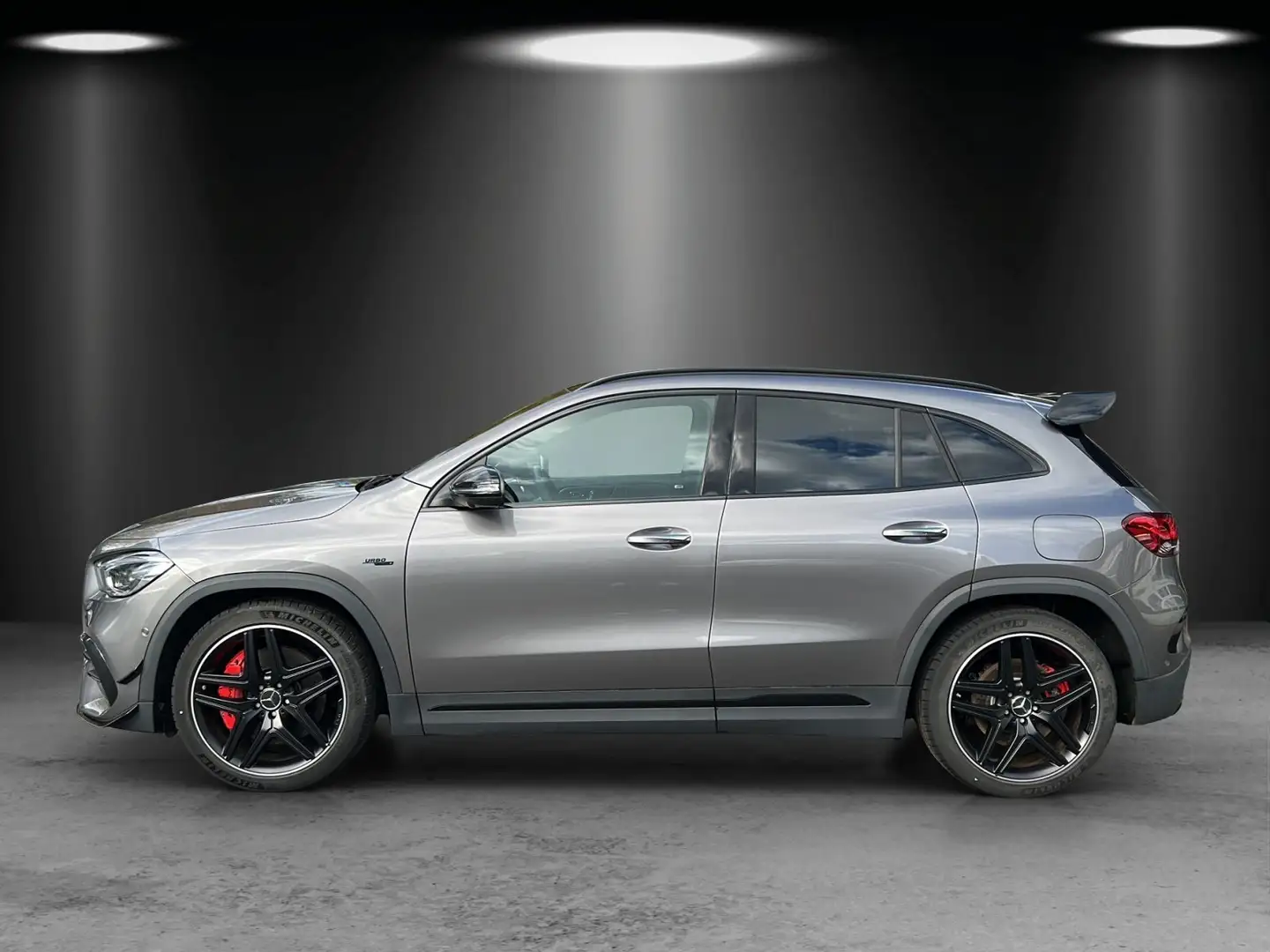 Mercedes-Benz GLA 45 AMG GLA 45 S AMG Perf.Sitze DISTRO Massage AERO Pano Gris - 2